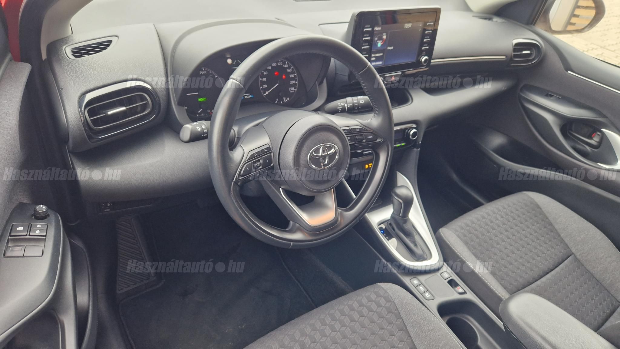 TOYOTA YARIS 1.5 Hybrid Comfort e-CVT