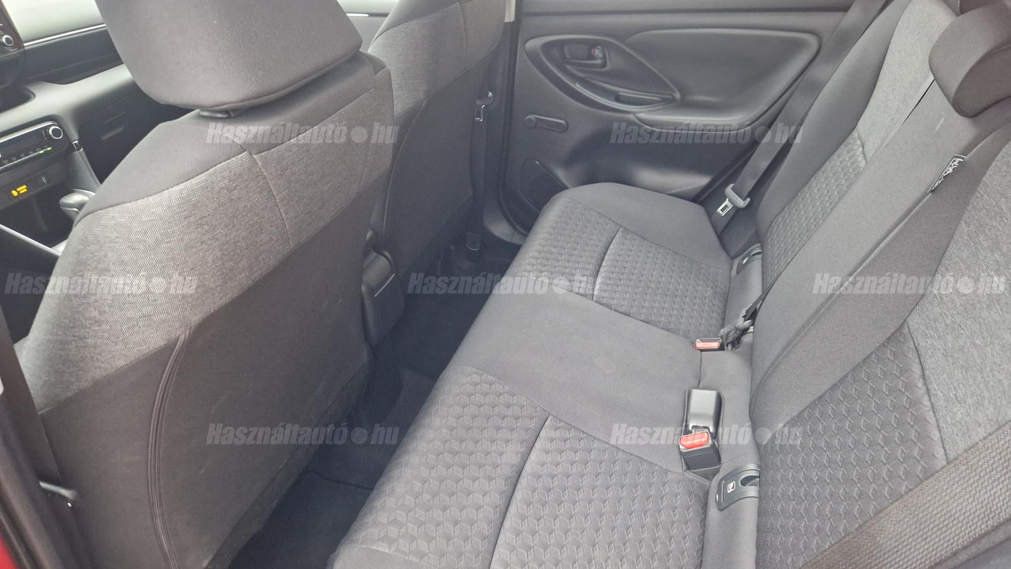 TOYOTA YARIS 1.5 Hybrid Comfort e-CVT