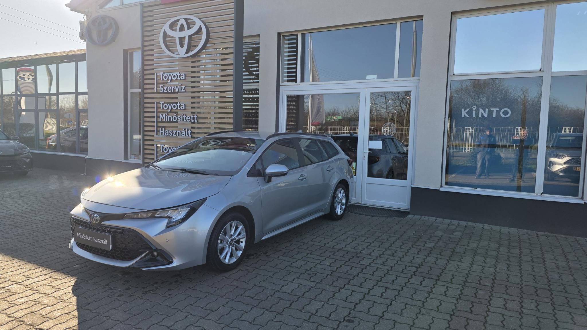 TOYOTA COROLLA Touring Sports 1.8 Hybrid Comfort Tech e-CVT