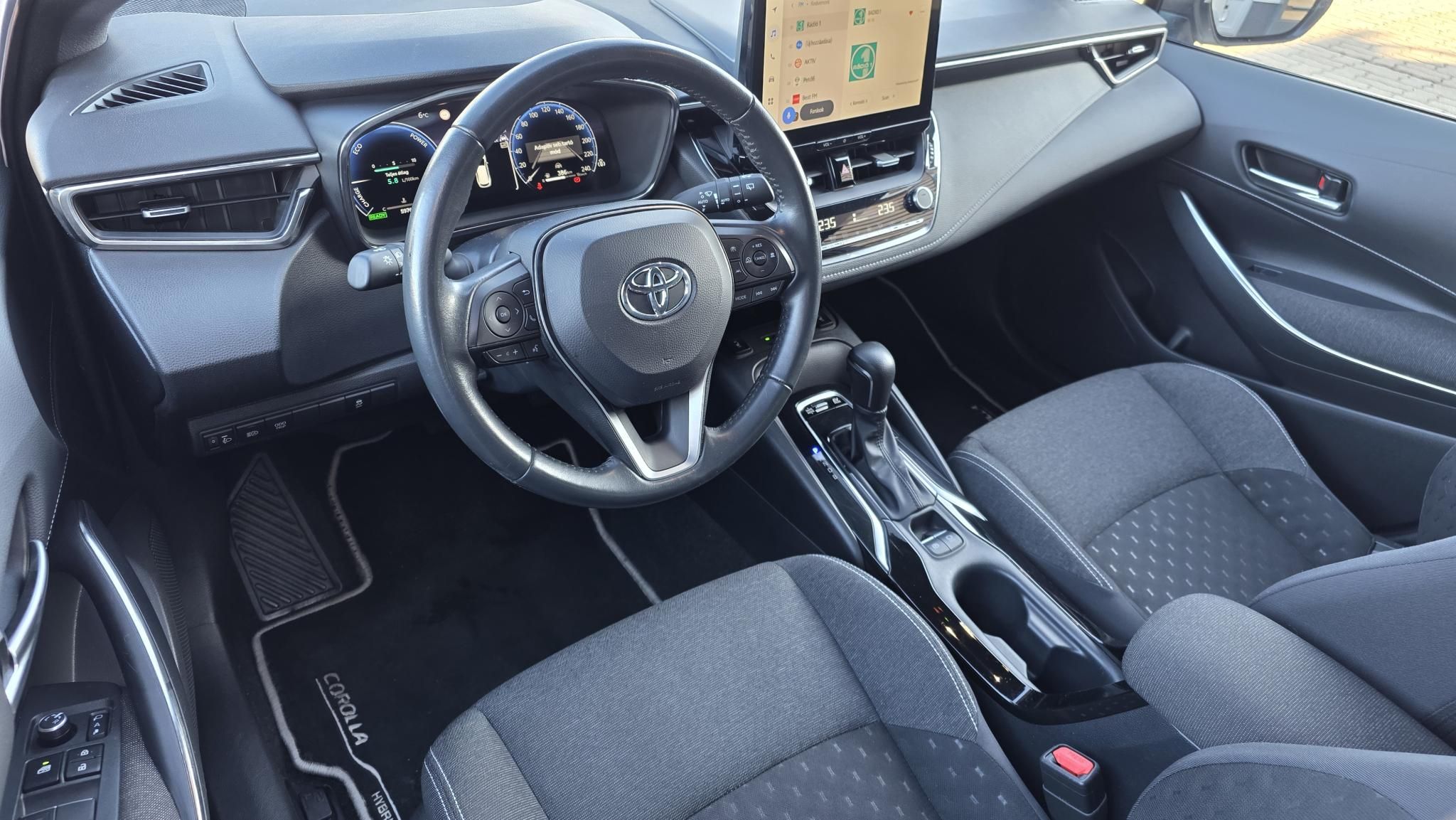 TOYOTA COROLLA Touring Sports 1.8 Hybrid Comfort Tech e-CVT