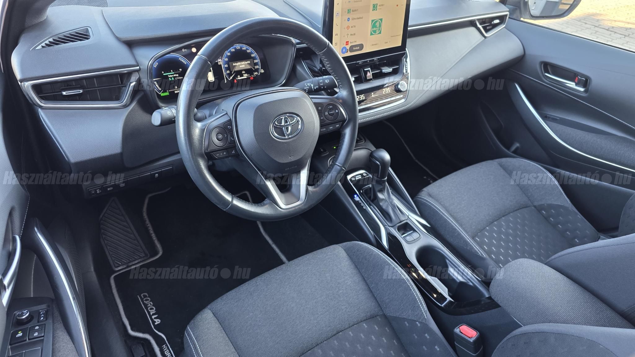TOYOTA COROLLA Touring Sports 1.8 Hybrid Comfort Tech e-CVT