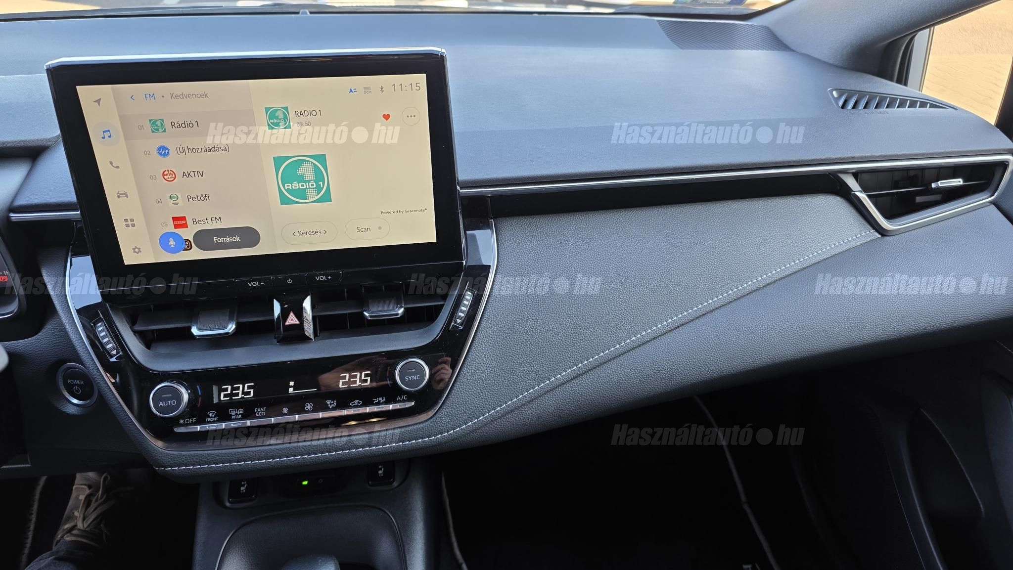 TOYOTA COROLLA Touring Sports 1.8 Hybrid Comfort Tech e-CVT