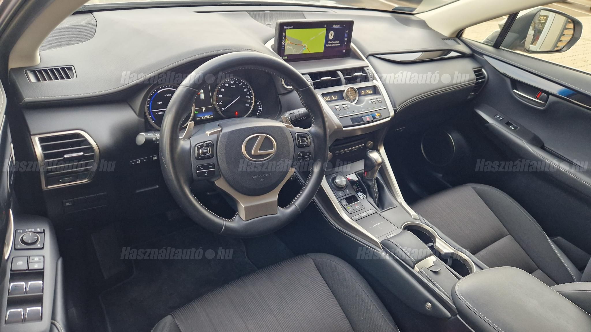 LEXUS NX 300h Elegance Safety FWD CVT