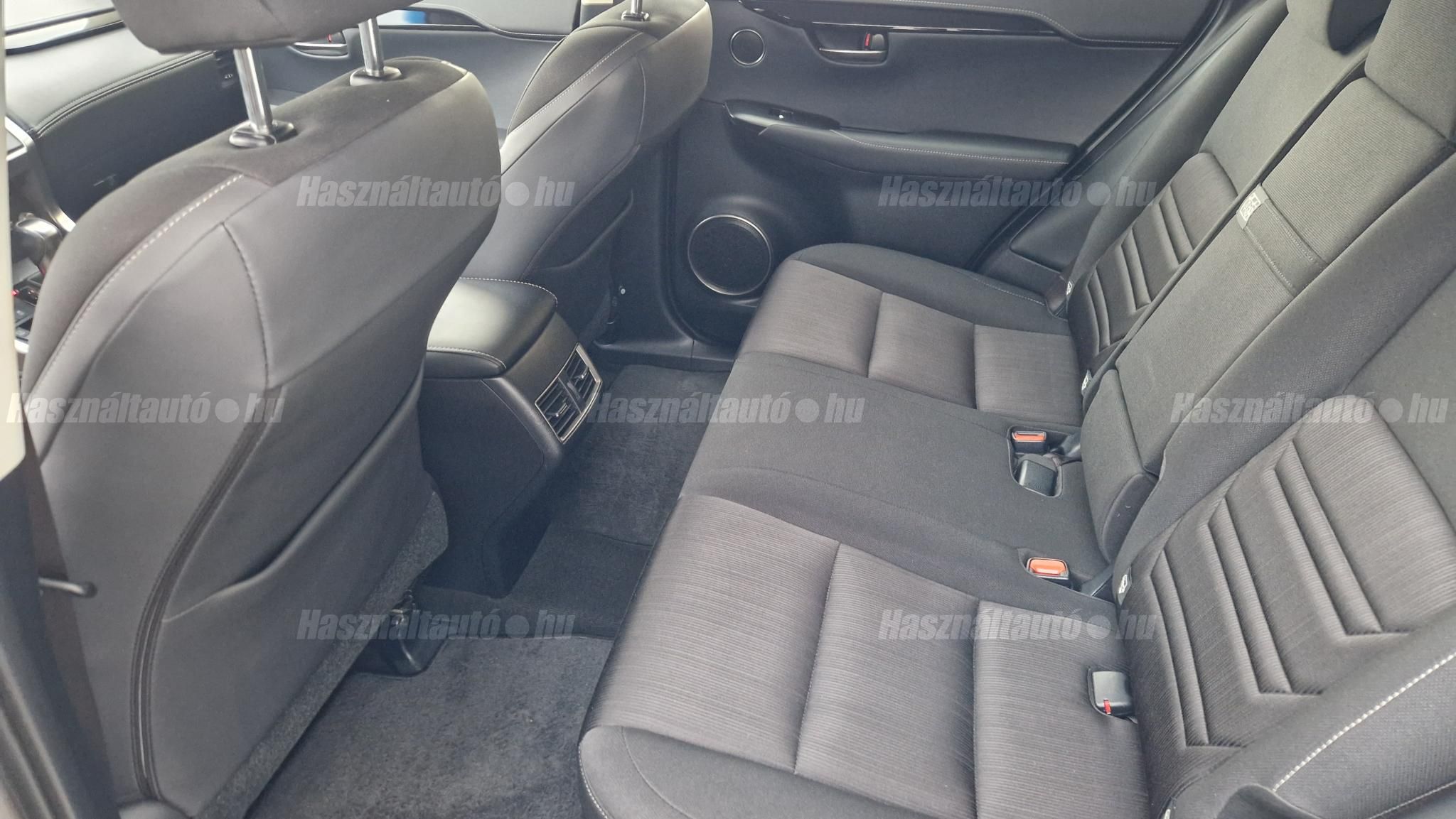 LEXUS NX 300h Elegance Safety FWD CVT