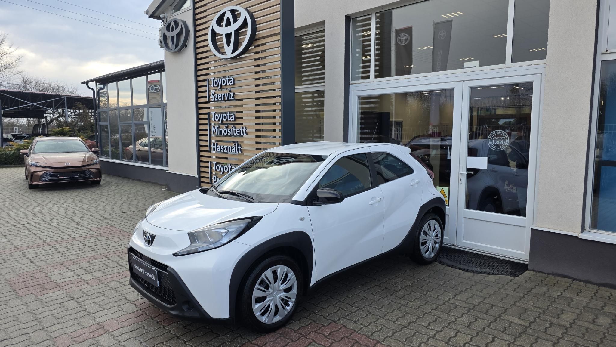 TOYOTA AYGO X 1.0 VVT-i Comfort Business