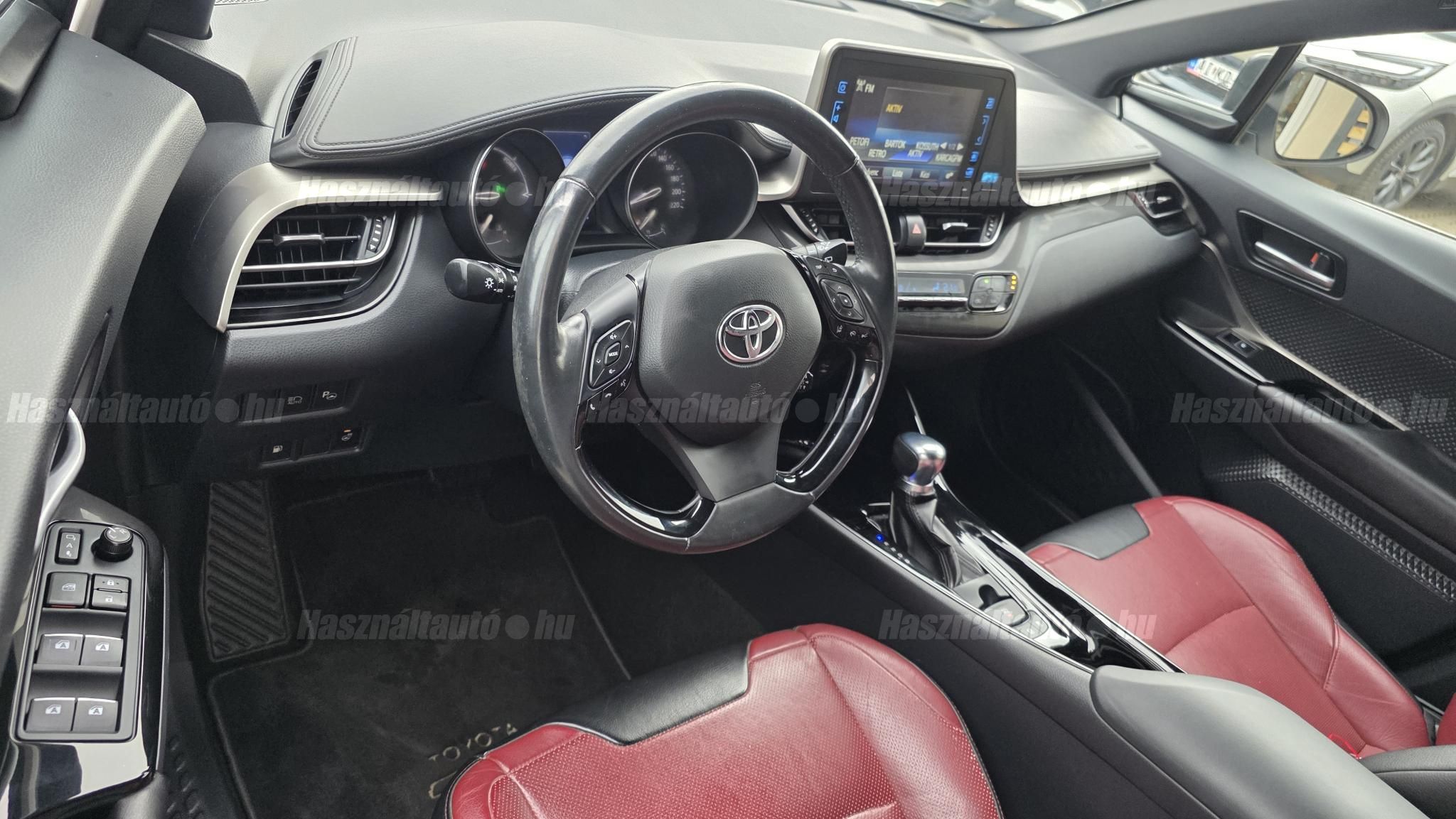 TOYOTA C-HR 1.8 Hybrid Selection e-CVT