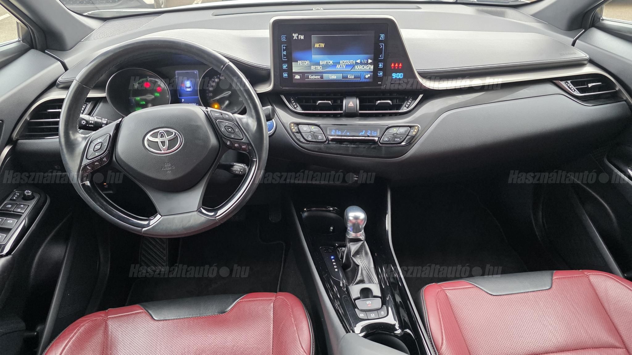 TOYOTA C-HR 1.8 Hybrid Selection e-CVT
