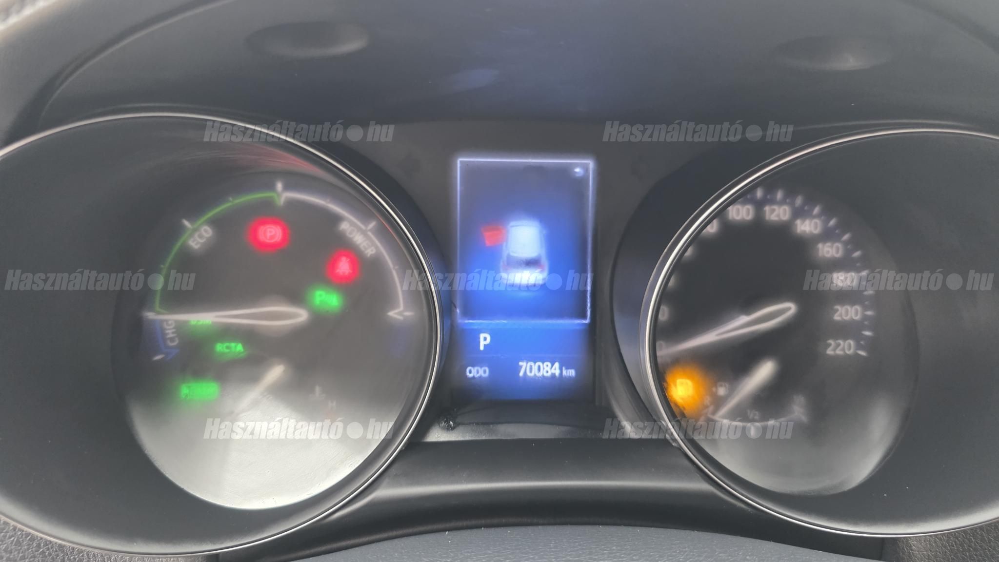 TOYOTA C-HR 1.8 Hybrid Selection e-CVT