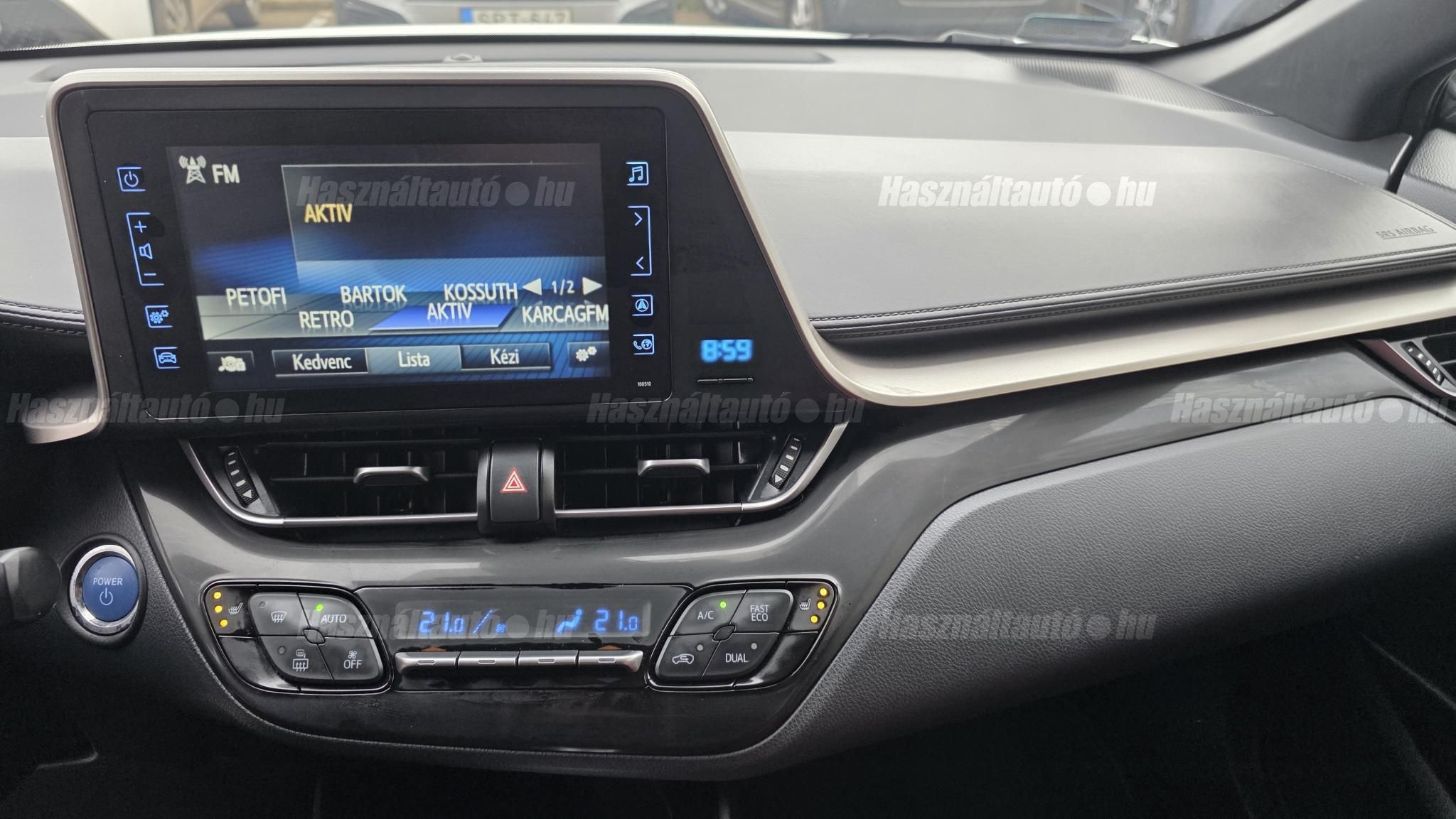 TOYOTA C-HR 1.8 Hybrid Selection e-CVT