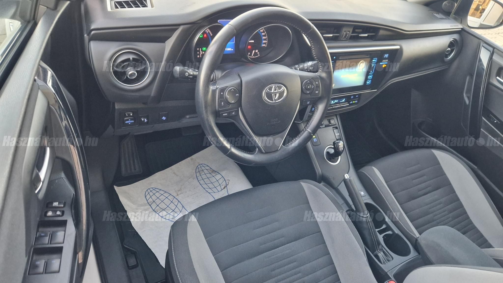 TOYOTA AURIS 1.8 HSD Active MY17 (Automata)