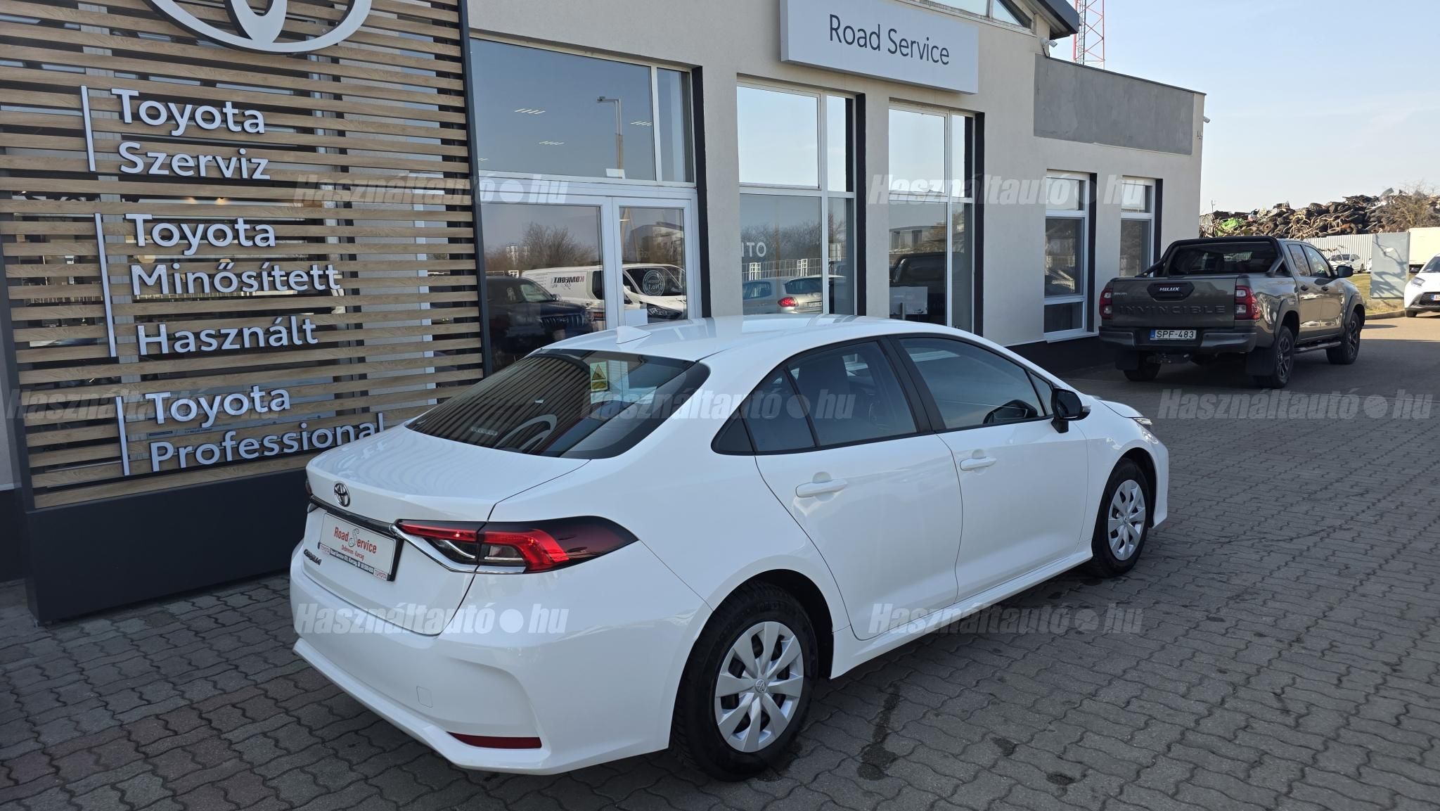 TOYOTA COROLLA Sedan 1.5 Active