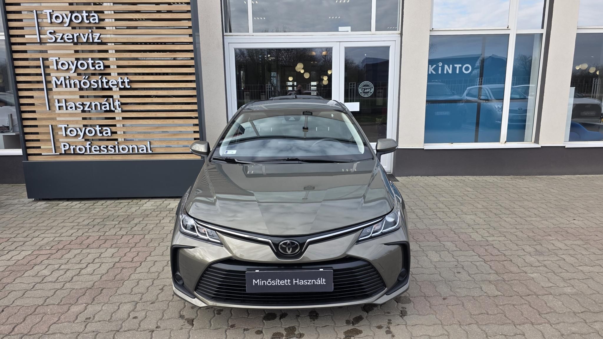 TOYOTA COROLLA Sedan 1.5 Active