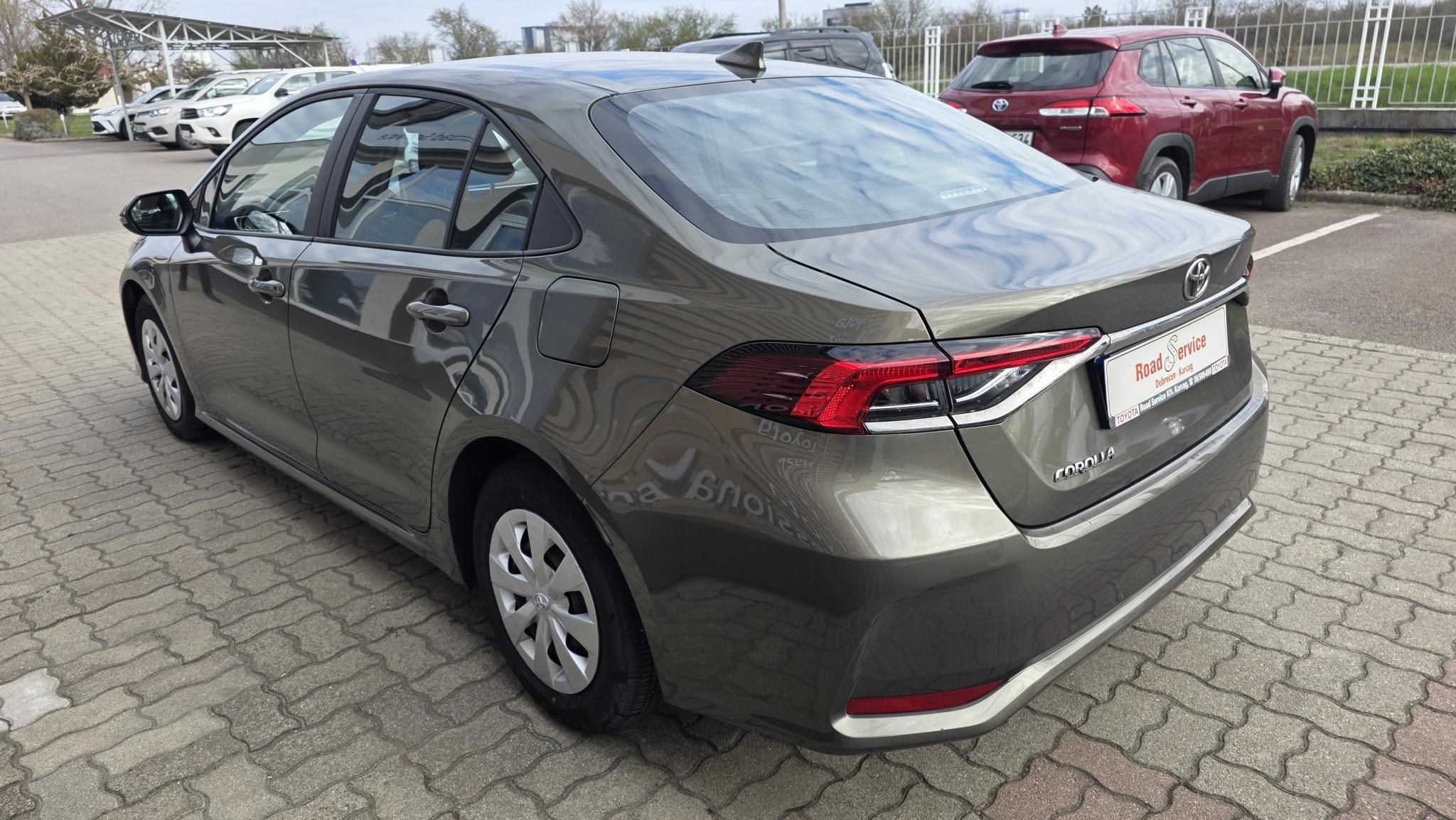 TOYOTA COROLLA Sedan 1.5 Active