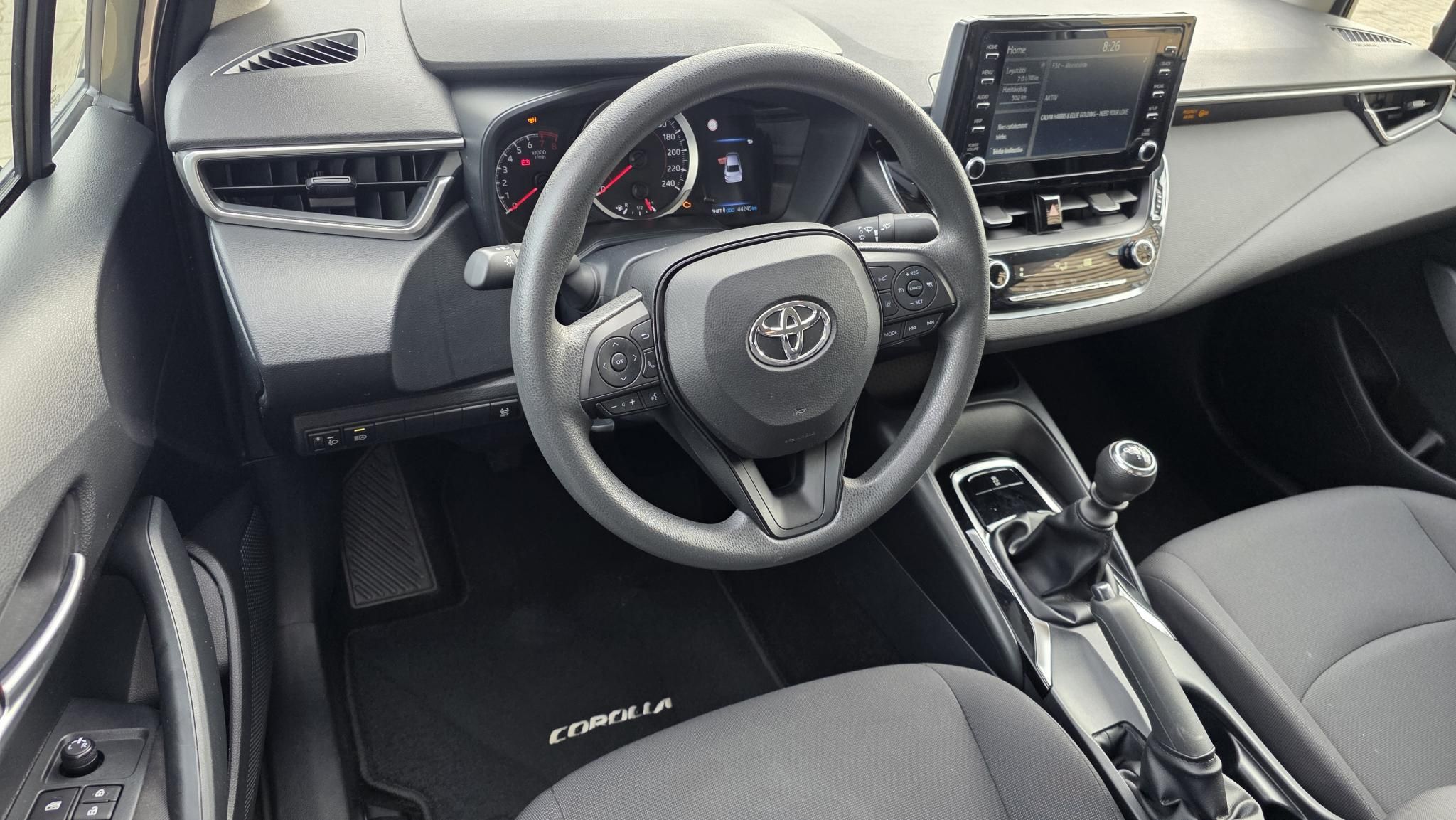 TOYOTA COROLLA Sedan 1.5 Active