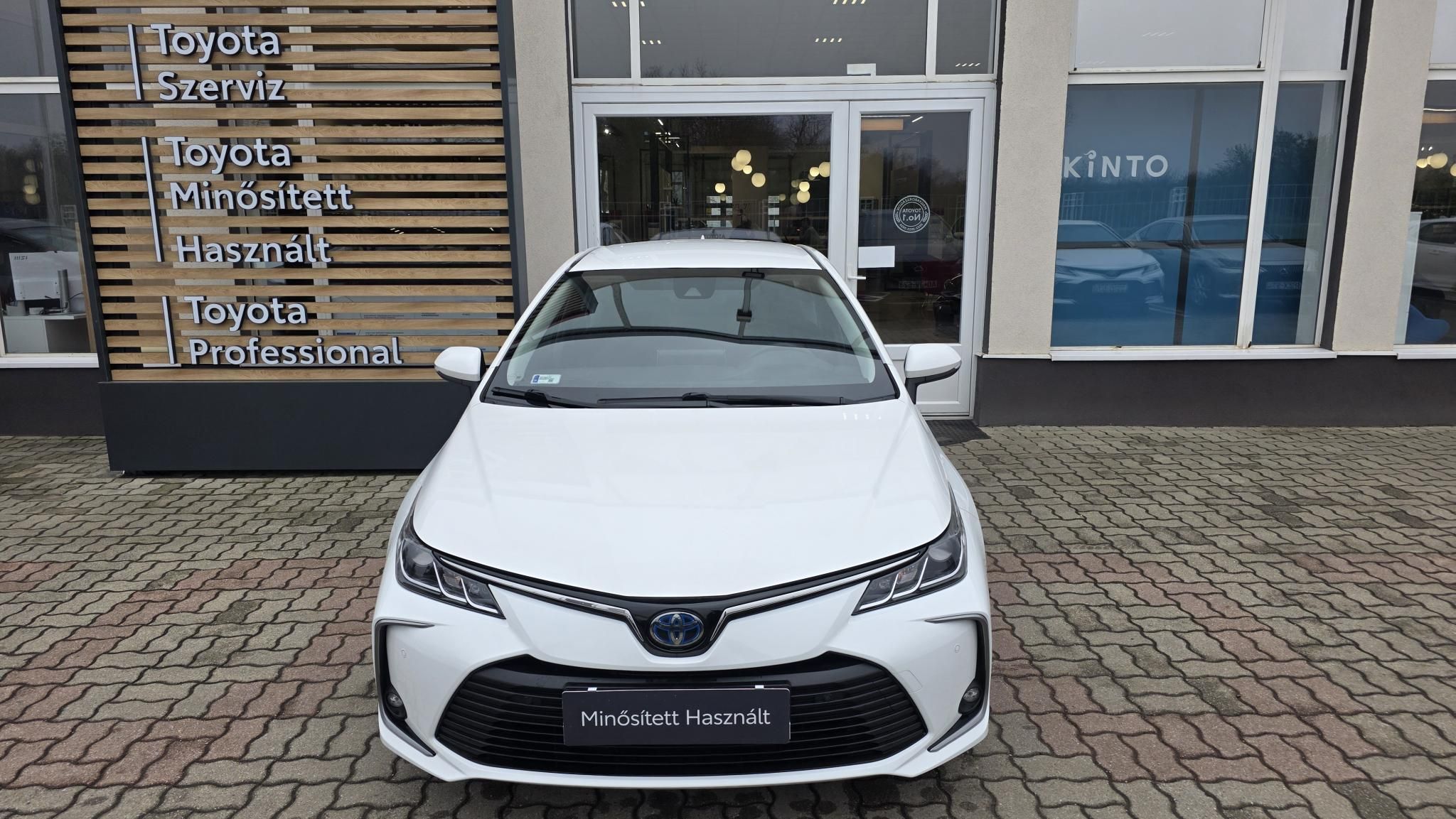 TOYOTA COROLLA Sedan 1.8 Hybrid Comfort Business e-CVT