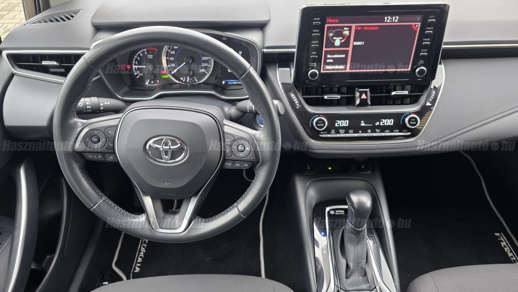 TOYOTA COROLLA Sedan 1.8 Hybrid Comfort Business e-CVT