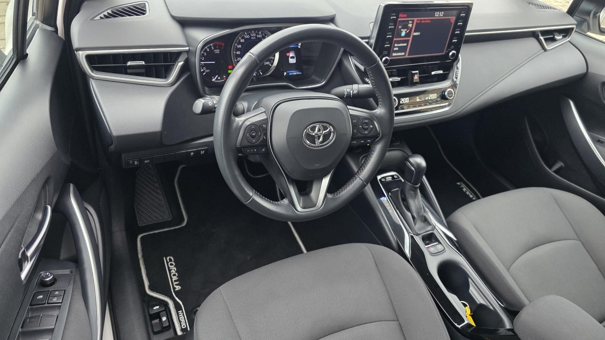 TOYOTA COROLLA Sedan 1.8 Hybrid Comfort Business e-CVT
