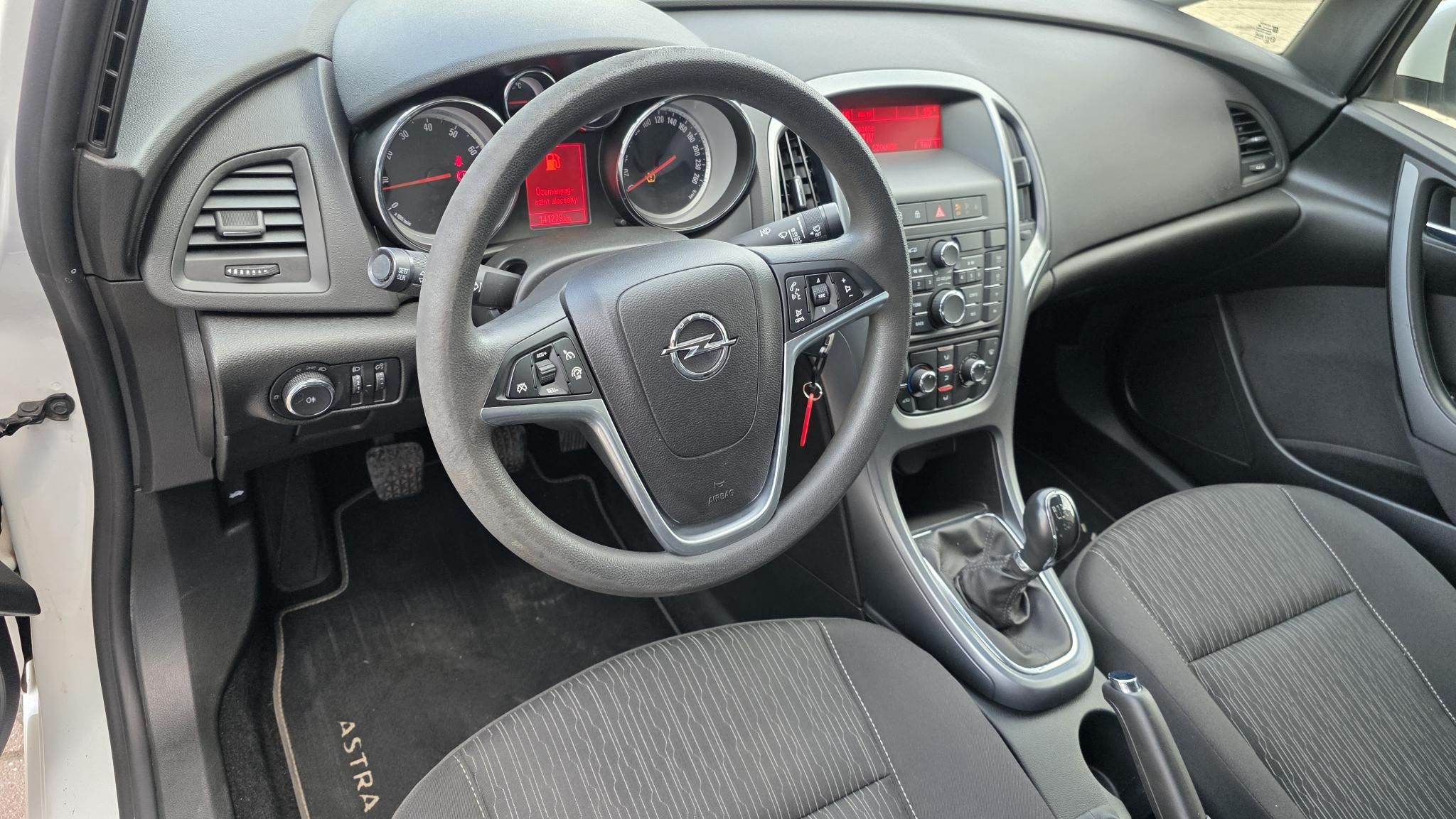 OPEL ASTRA J Sedan 1.6 Enjoy EURO6