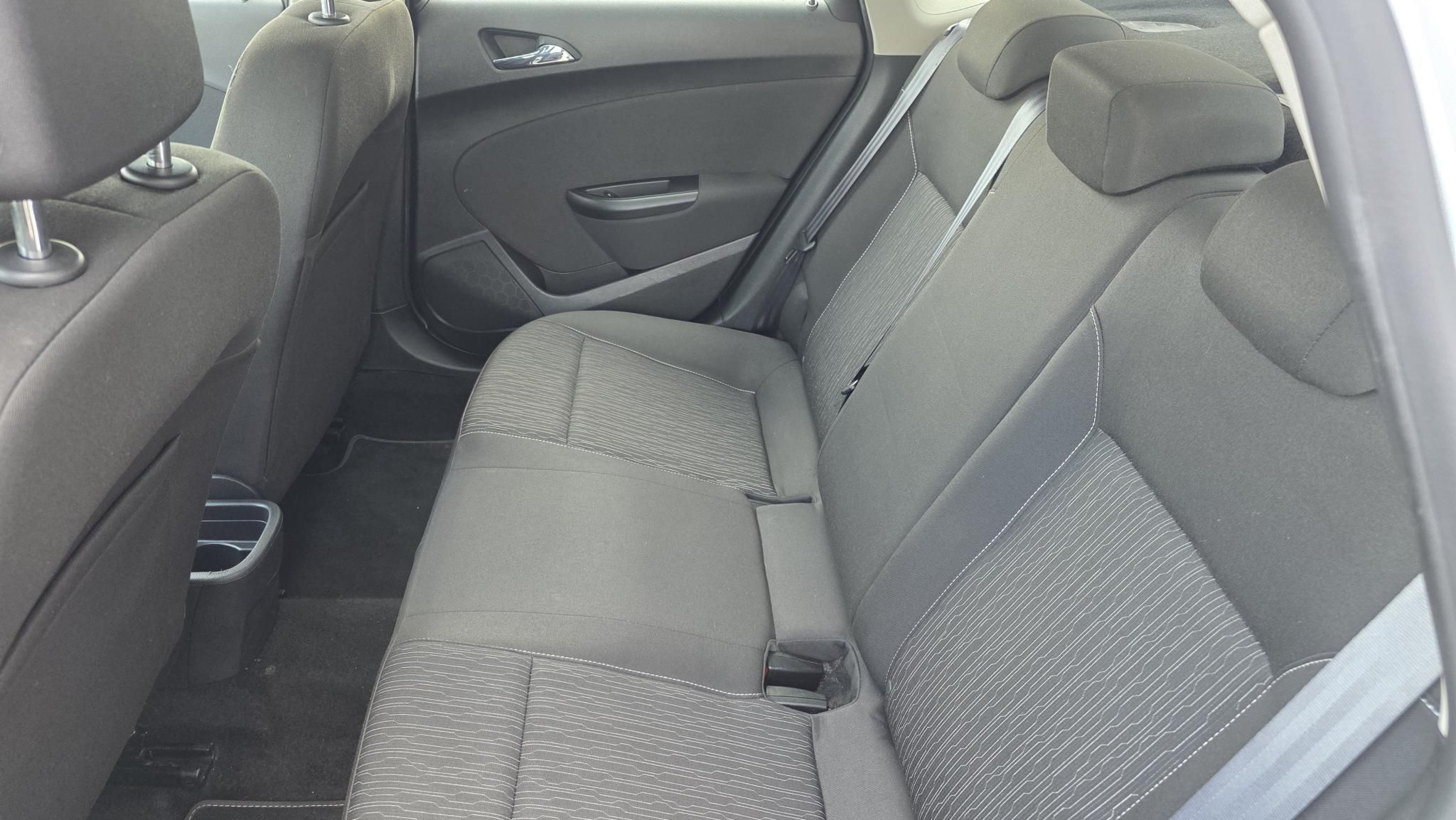 OPEL ASTRA J Sedan 1.6 Enjoy EURO6