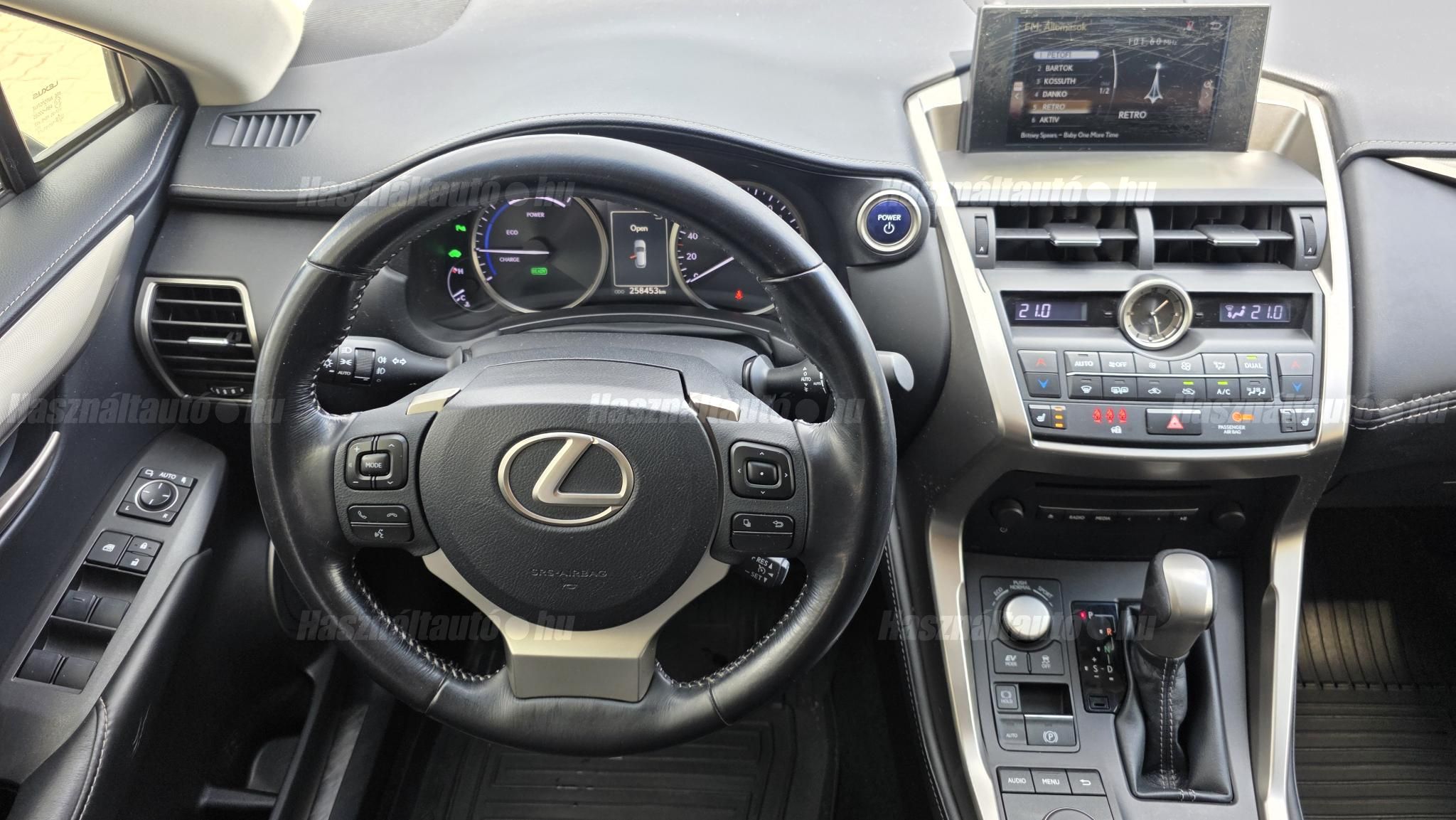 LEXUS NX 300h Executive CVT
