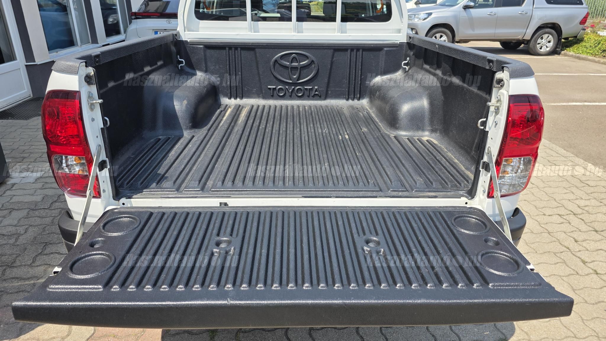 TOYOTA HILUX 2.4 D-4D 4x4 Double Live