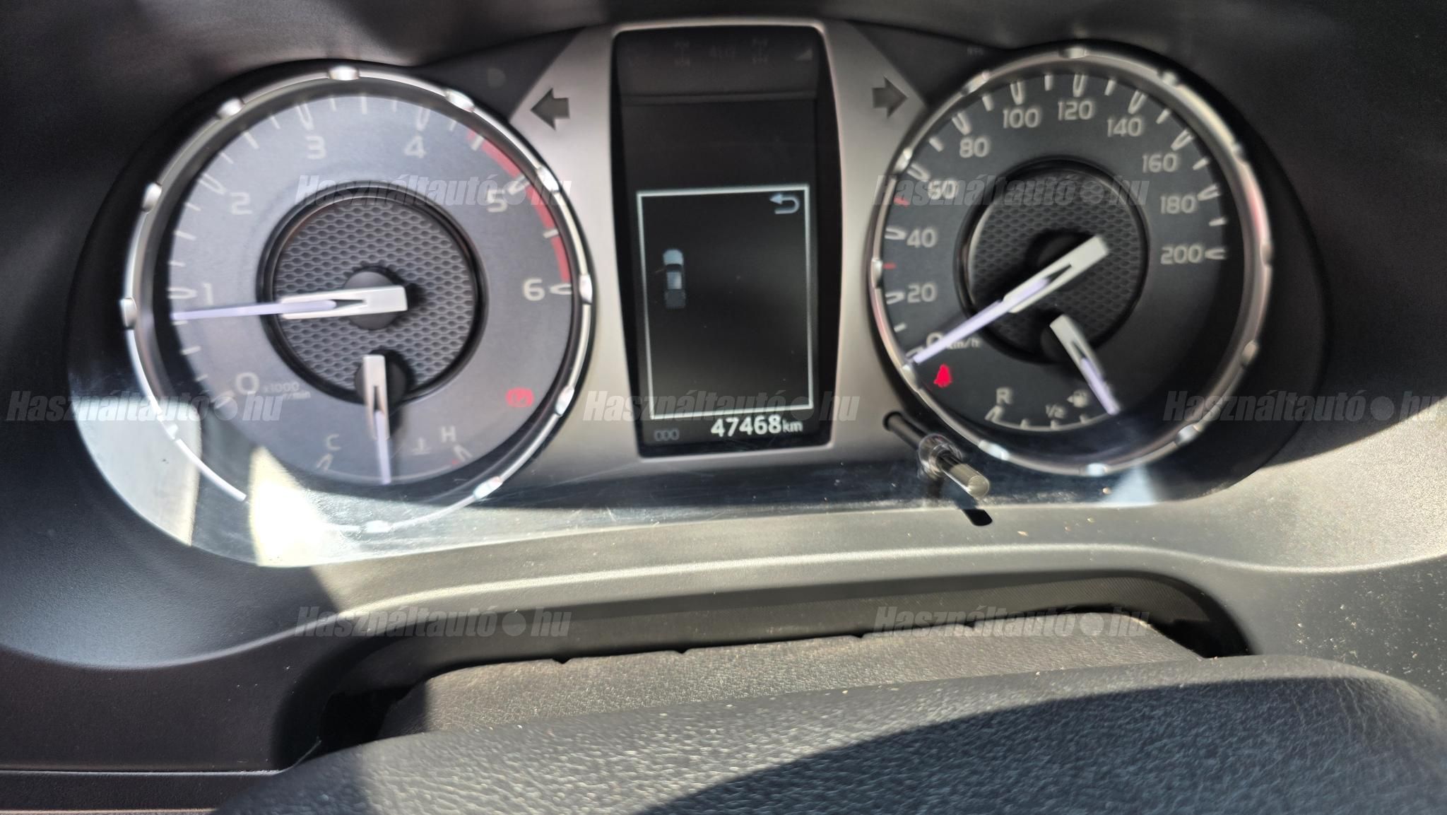 TOYOTA HILUX 2.4 D-4D 4x4 Double Live