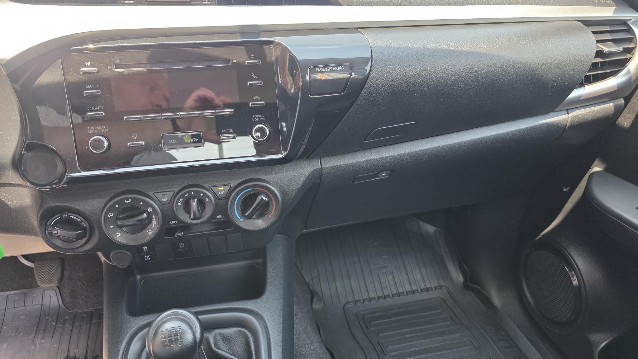 TOYOTA HILUX 2.4 D-4D 4x4 Double Live