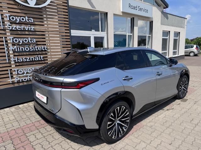 LEXUS RZ 450e Luxury Top