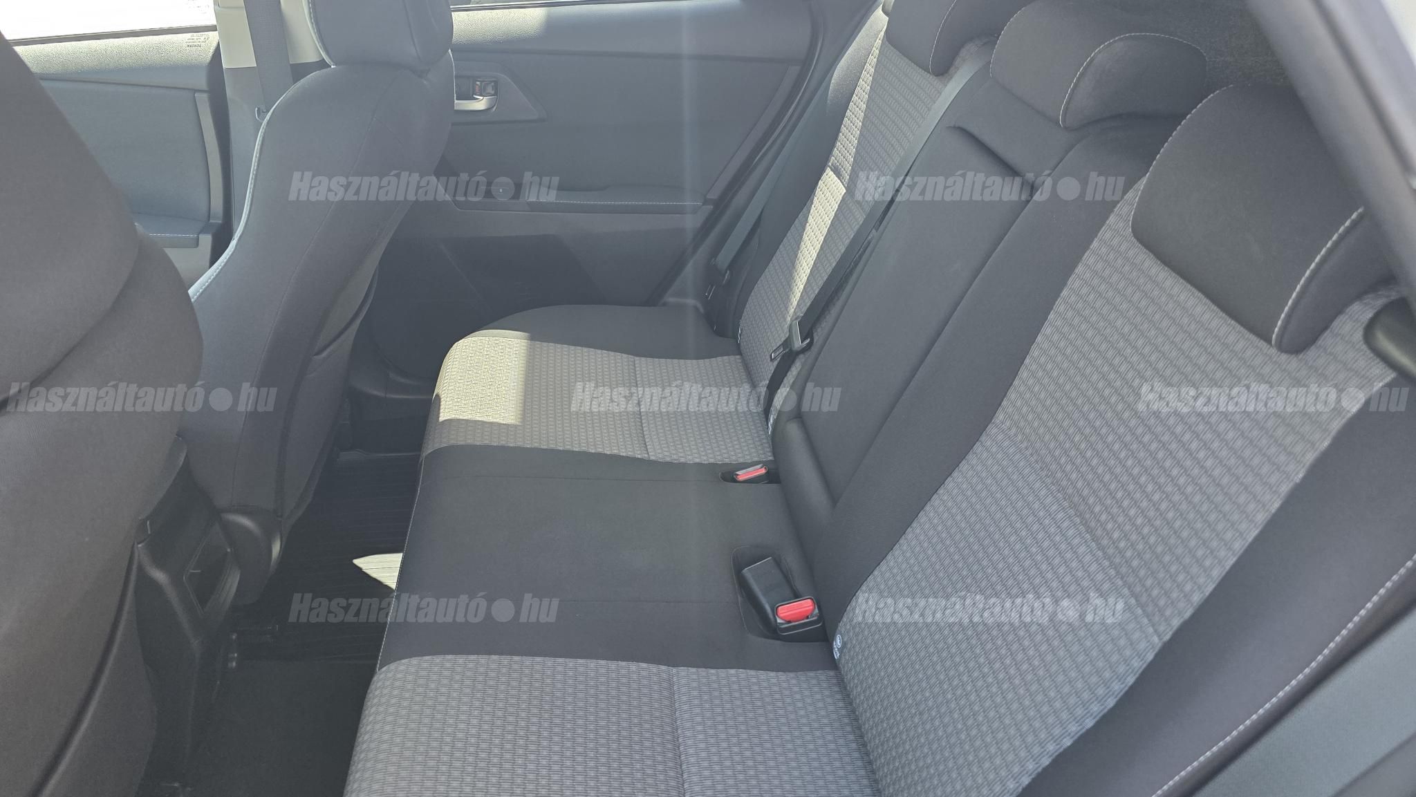 TOYOTA AURIS 1.6 Selection
