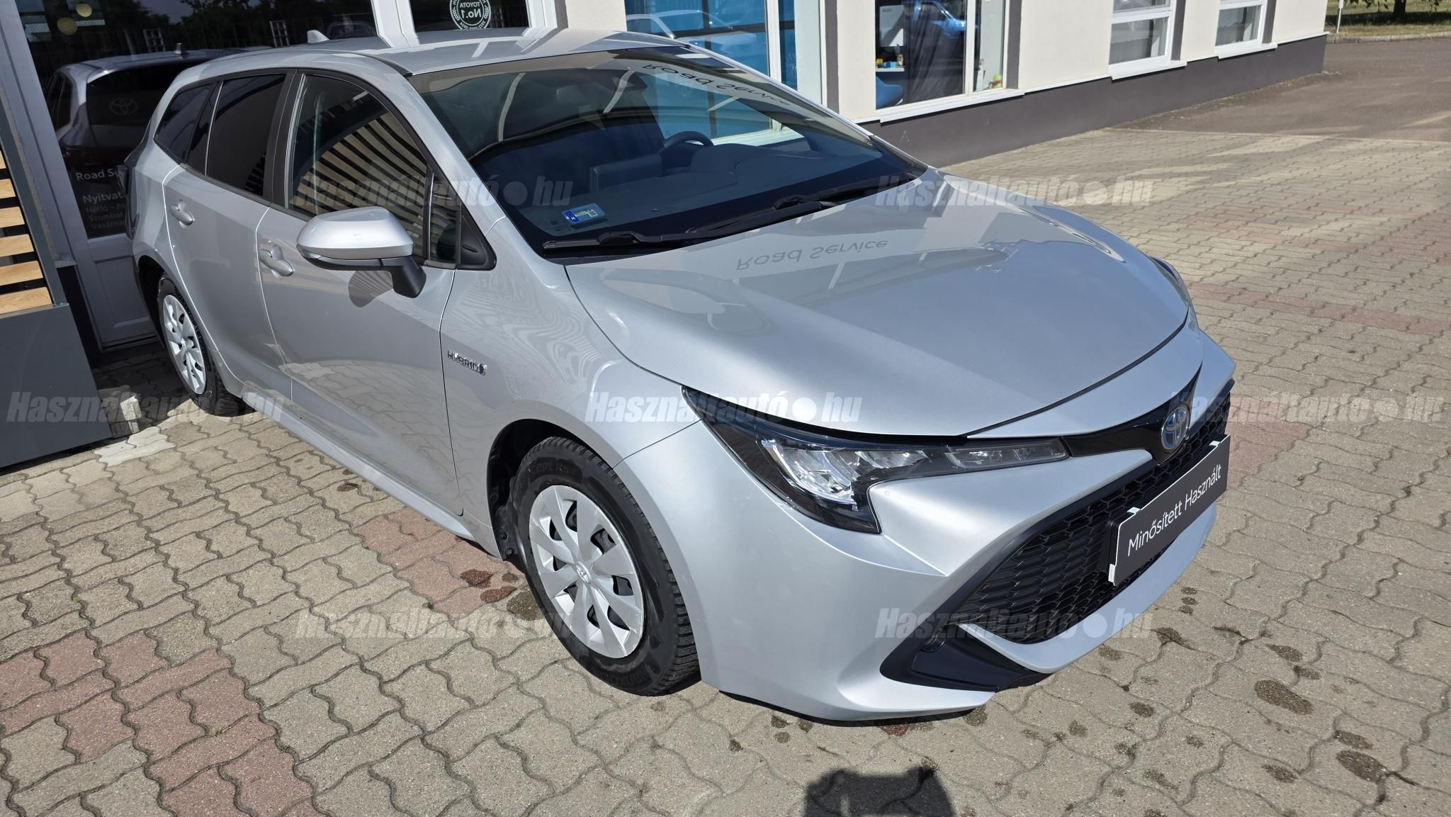 TOYOTA COROLLA Touring Sports 1.8 Hybrid Active Business e-CVT