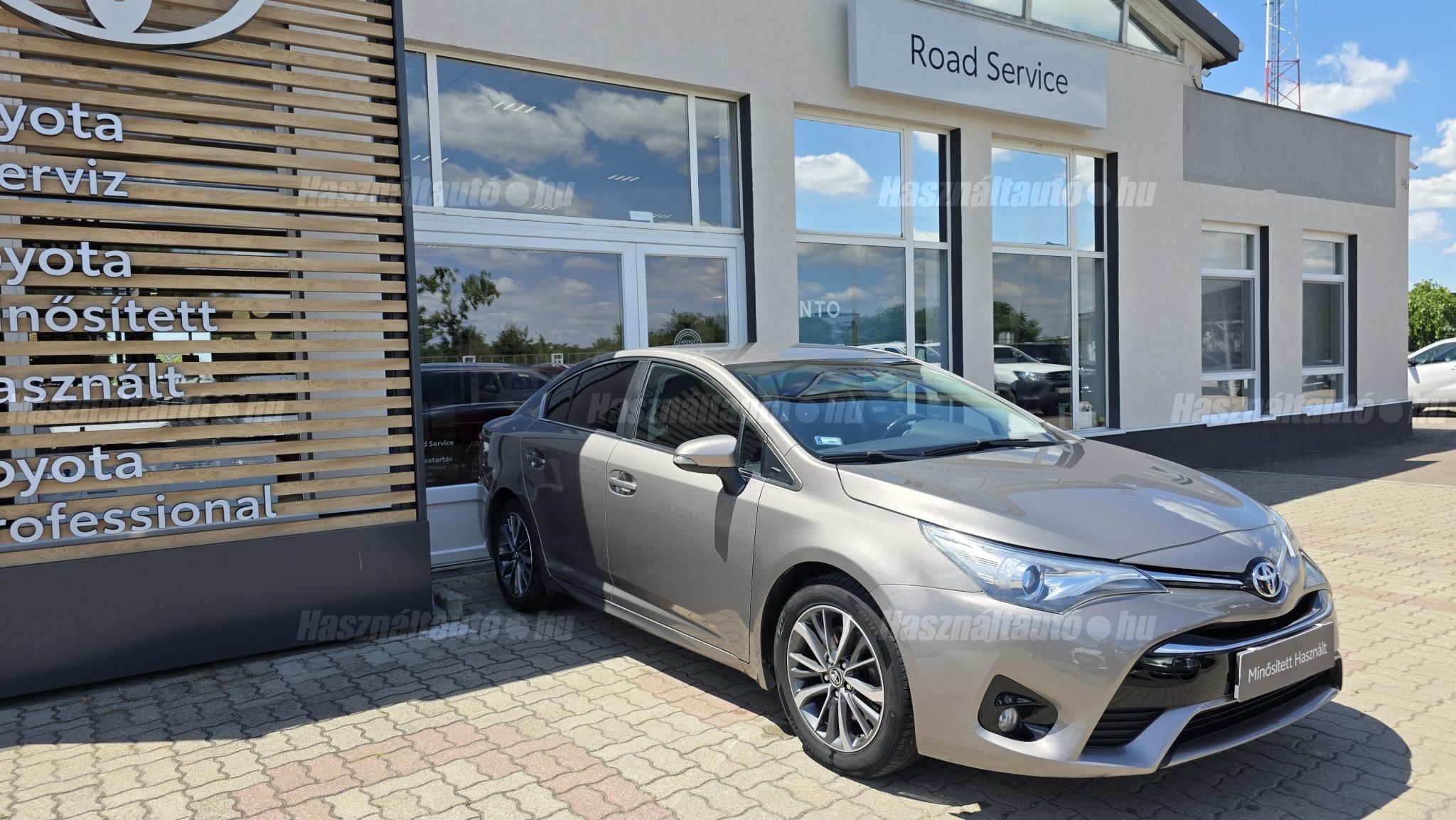 TOYOTA AVENSIS 2.0 D-4D Active Trend