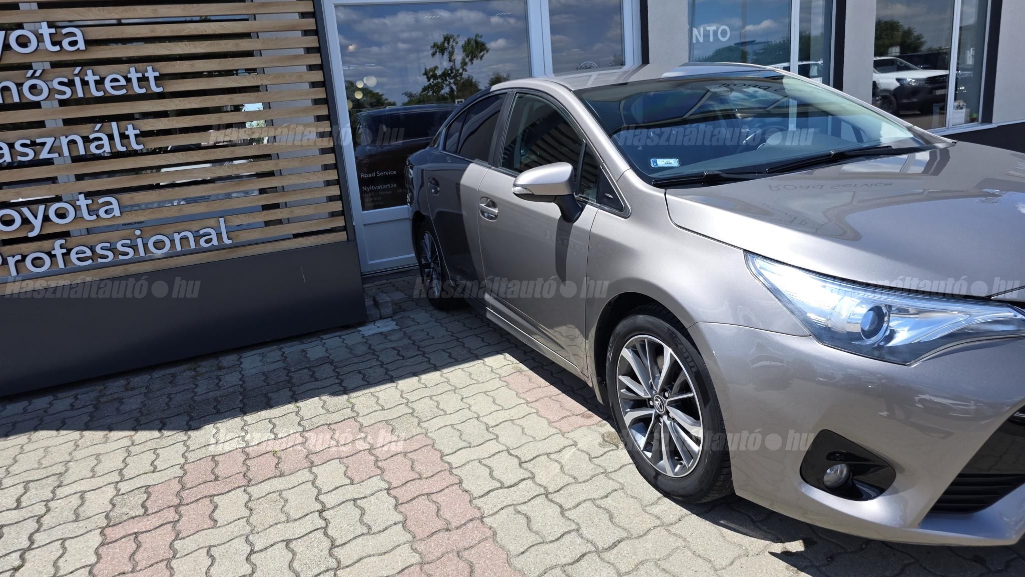 TOYOTA AVENSIS 2.0 D-4D Active Trend