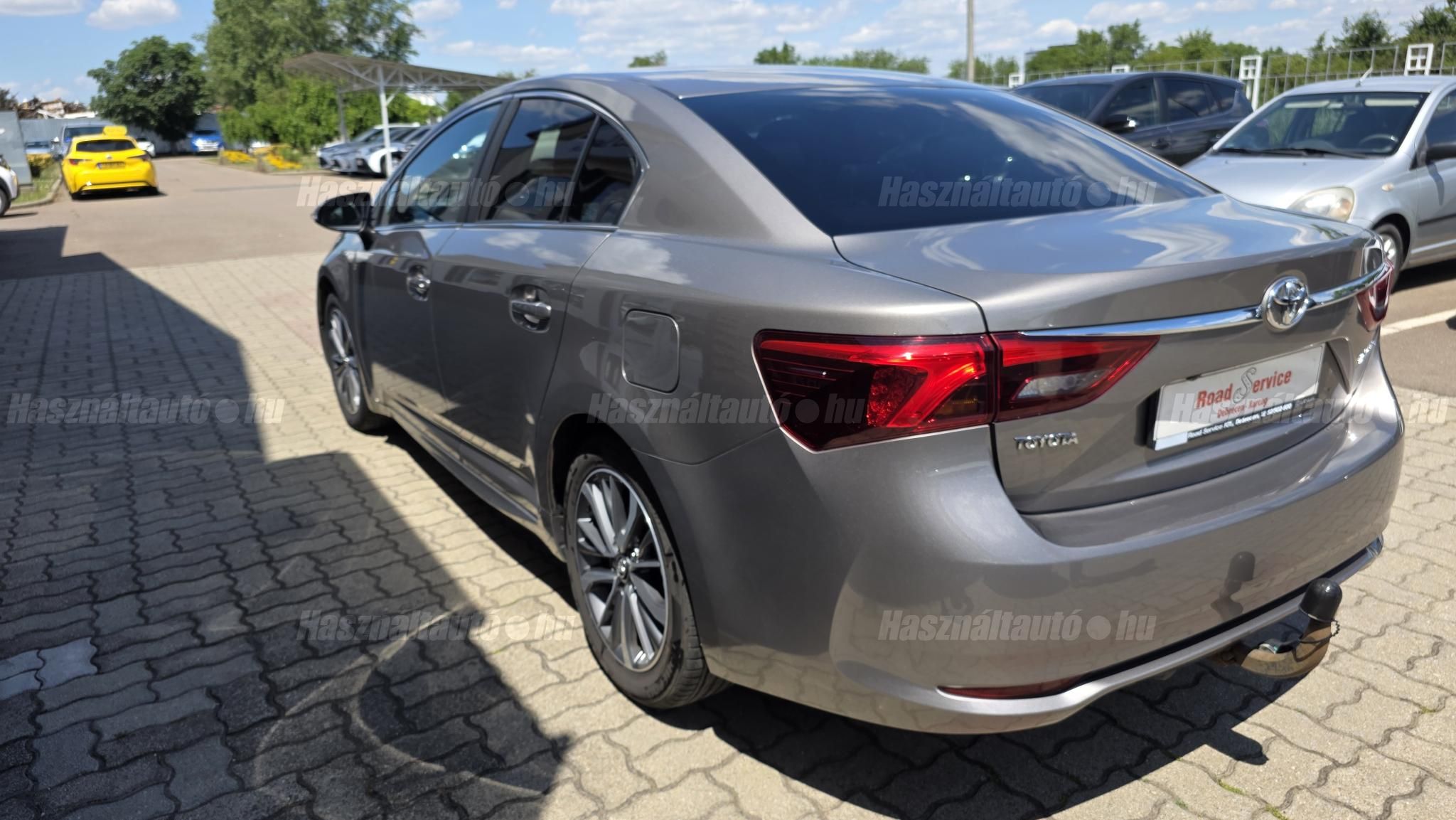 TOYOTA AVENSIS 2.0 D-4D Active Trend