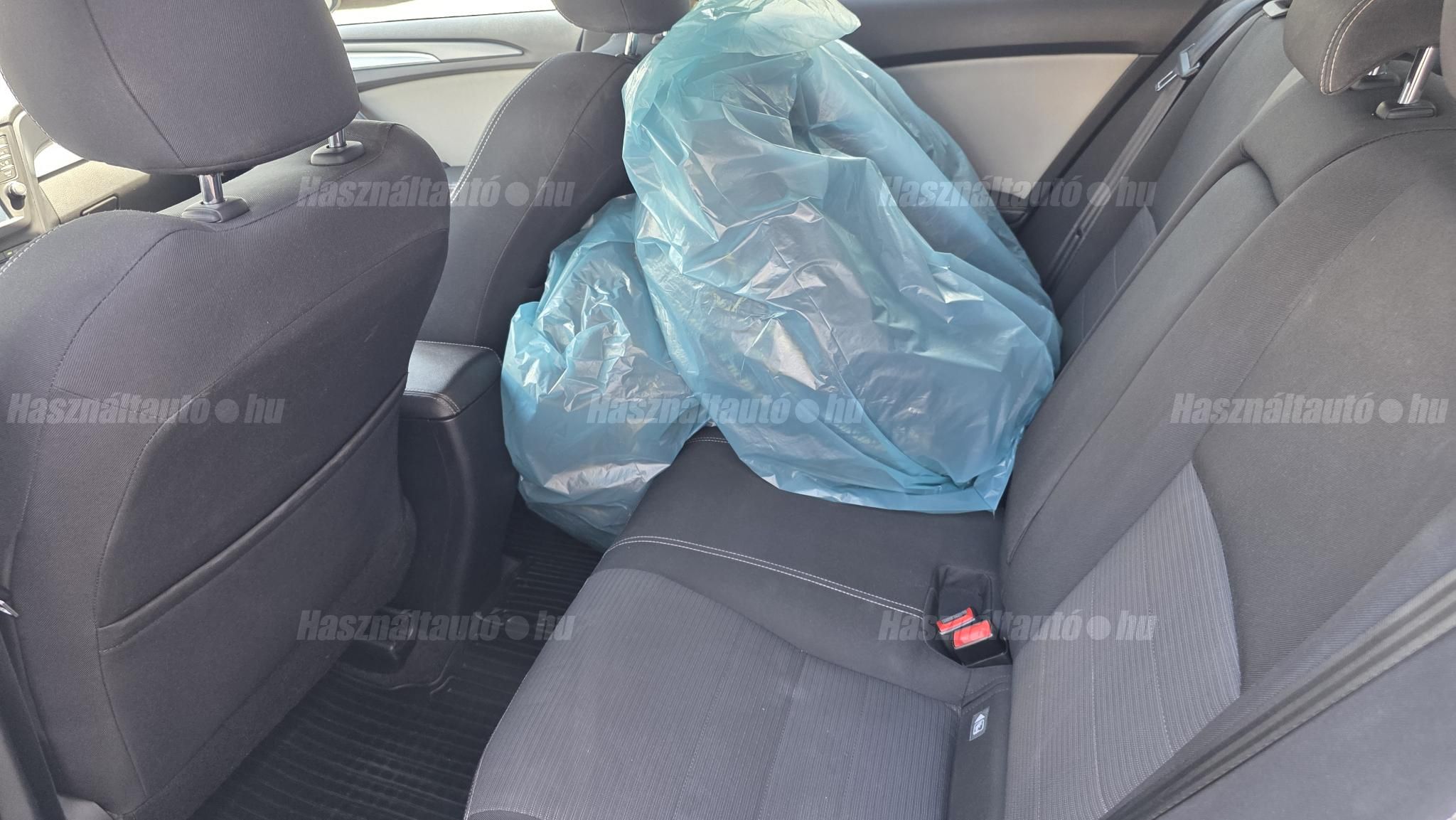 TOYOTA AVENSIS 2.0 D-4D Active Trend