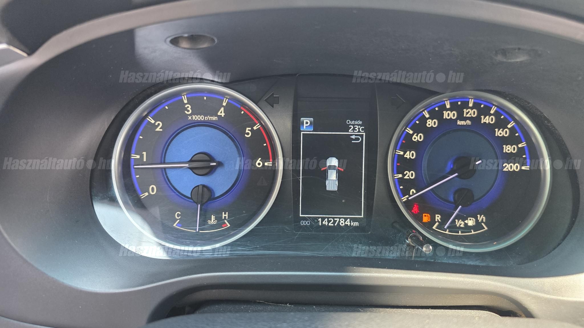 TOYOTA HILUX 2.4 D-4D 4x4 Double Executive Leather (Automata)