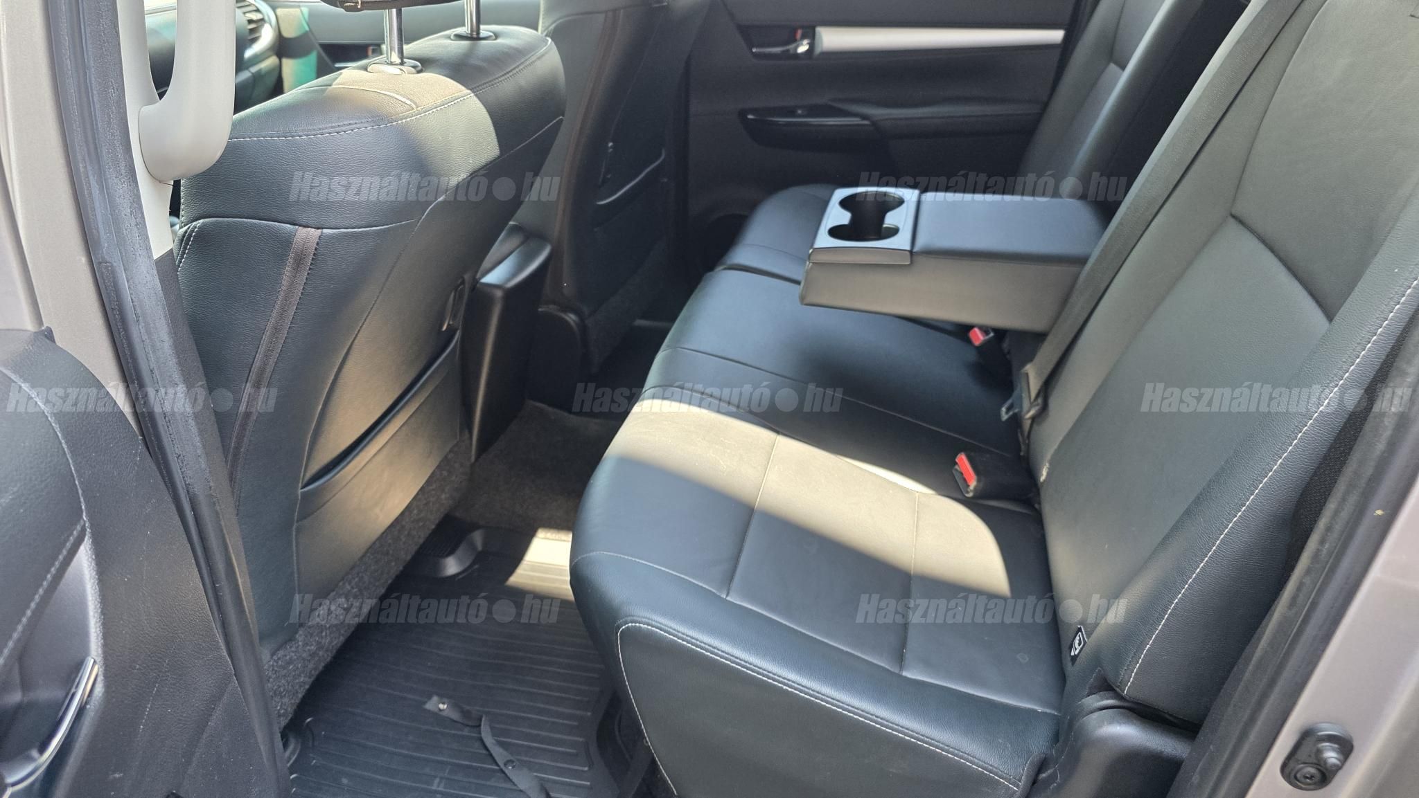TOYOTA HILUX 2.4 D-4D 4x4 Double Executive Leather (Automata)