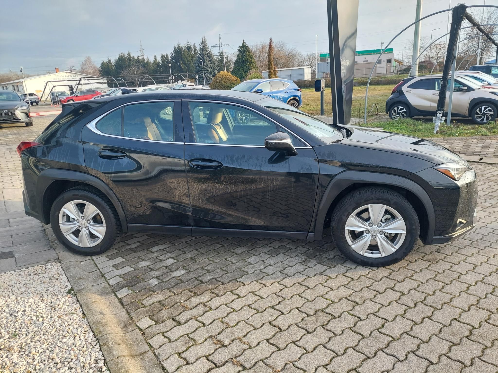 LEXUS UX 300h Elegance e-CVT