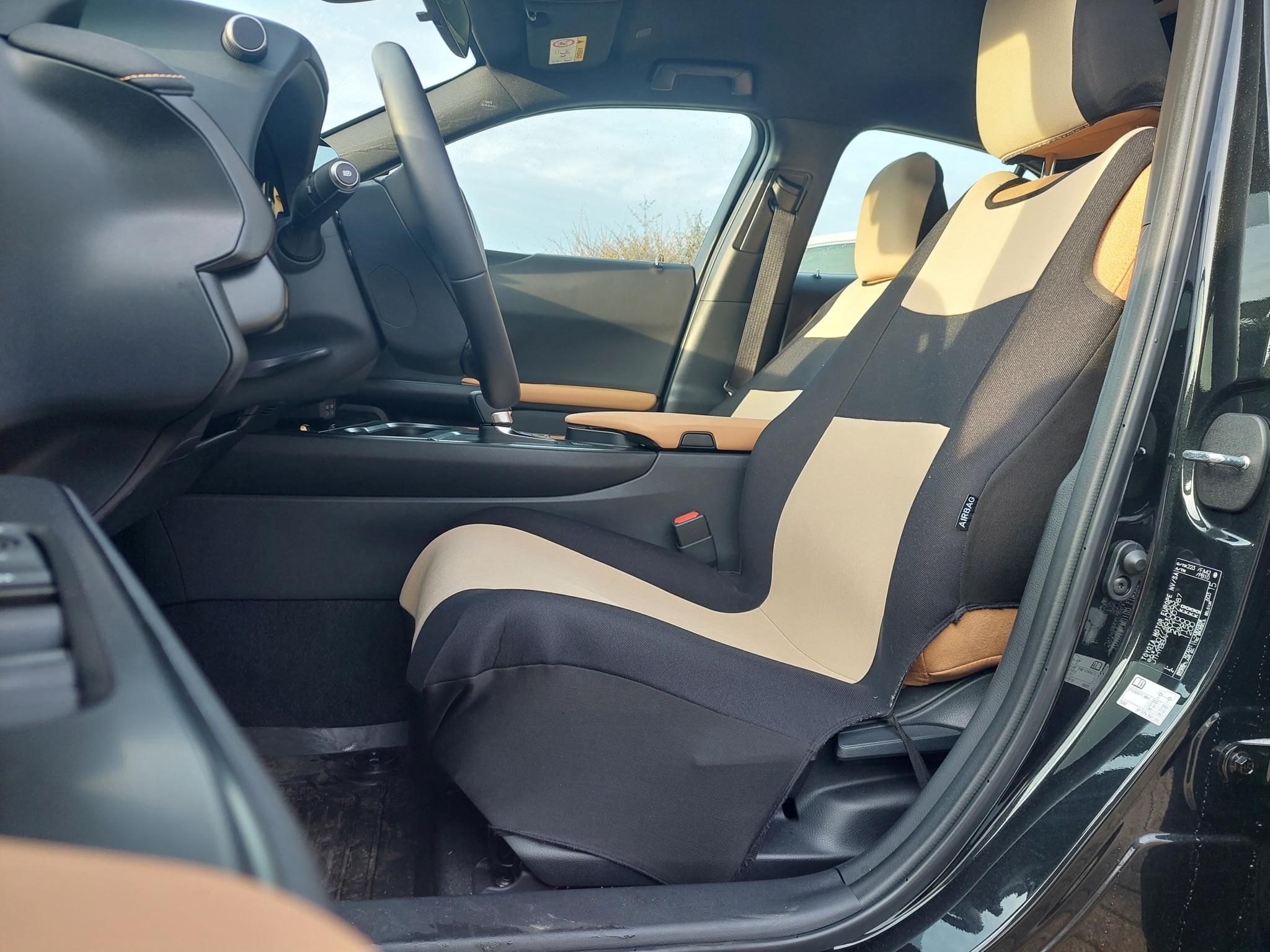 LEXUS UX 300h Elegance e-CVT