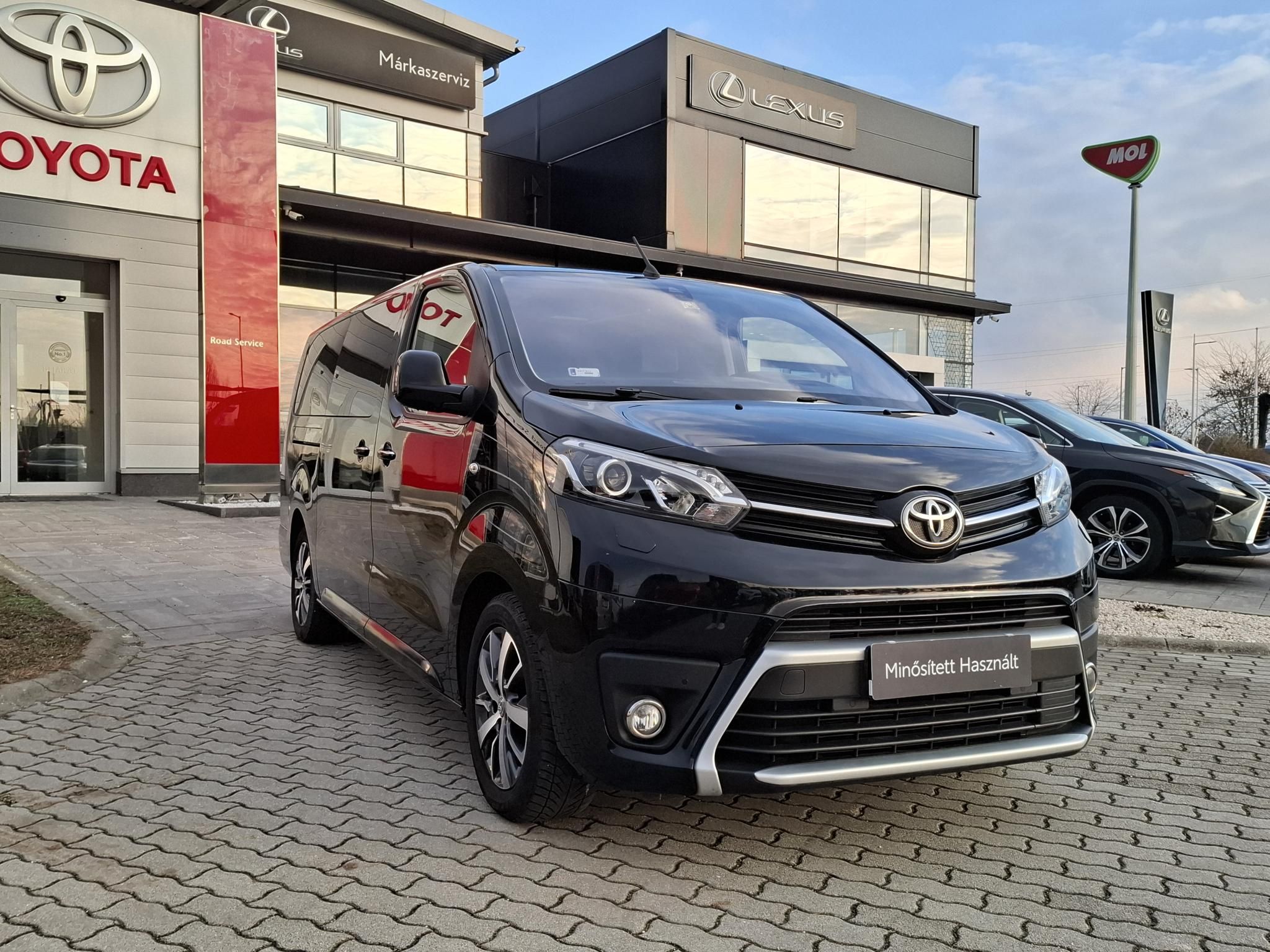TOYOTA PROACE 2.0 D-4D VIP L2H1 Panoramic (Automata) + 2 év Toyota Minősített Használt Autó Garanciával