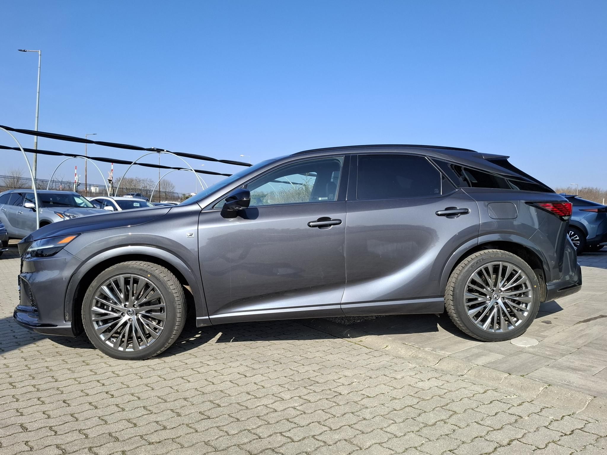 LEXUS RX 500h F Sport Edition (Automata) + Lexus gyári 21 téli kerékkel