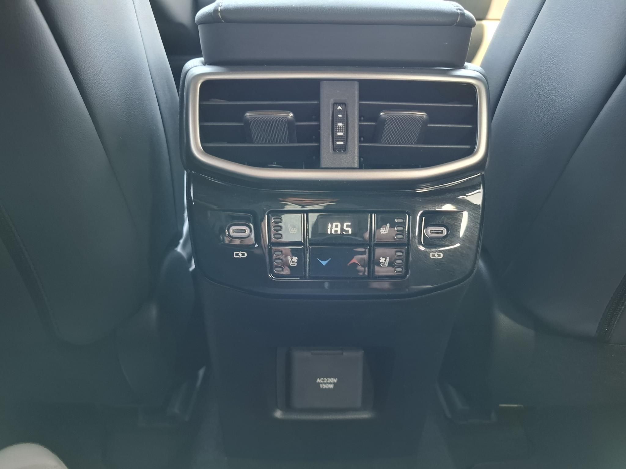LEXUS RX 500h F Sport Edition (Automata) + Lexus gyári 21 téli kerékkel