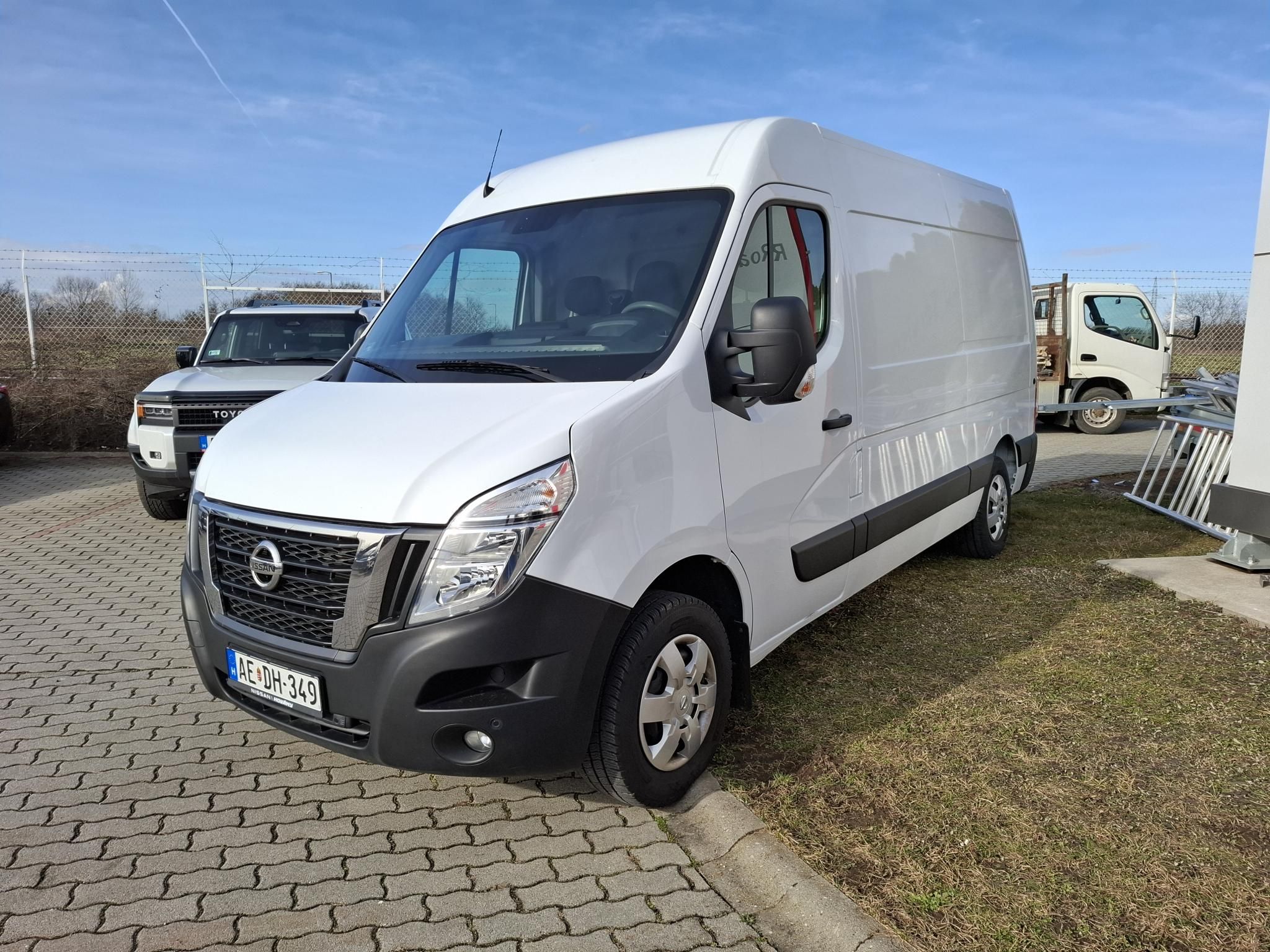 NISSAN INTERSTAR 2.3 dCi 150 L2H2 3,5t Comfort + TÉLI ÉS NYÁRI GUMIKKAL