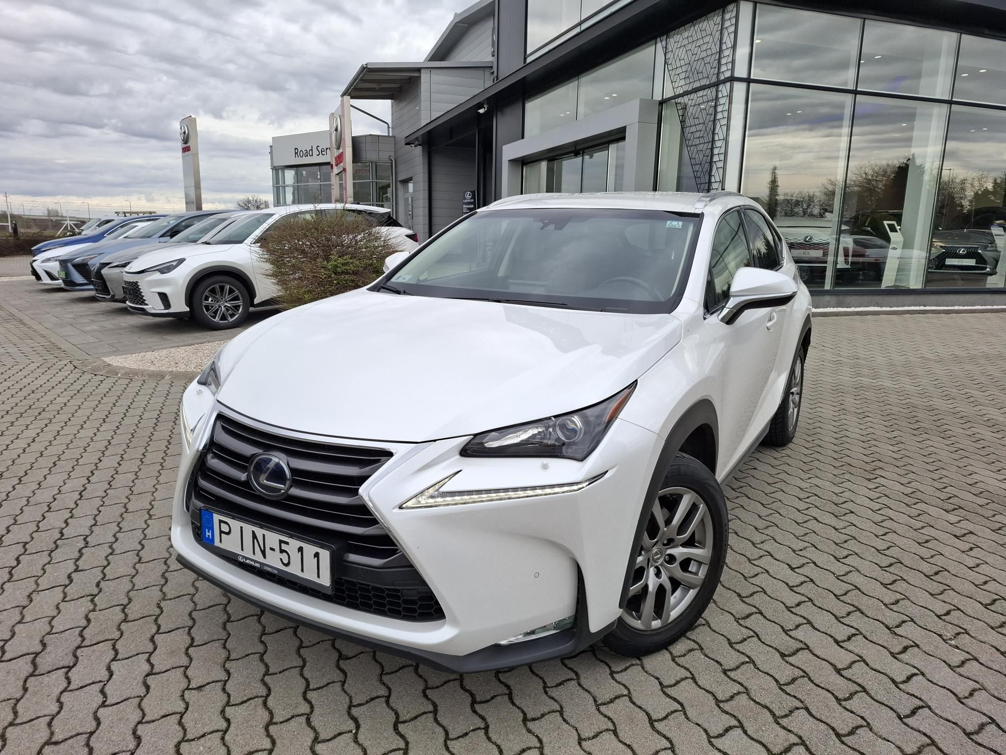 LEXUS NX 300h Executive Plus Safety CVT +Gyári levehető vonóhorog