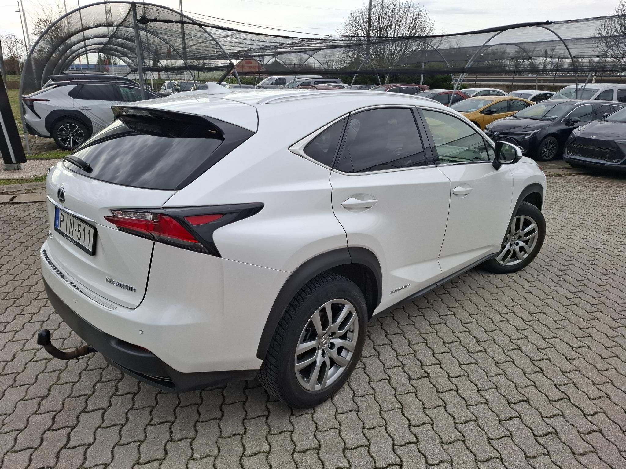 LEXUS NX 300h Executive Plus Safety CVT +Gyári levehető vonóhorog