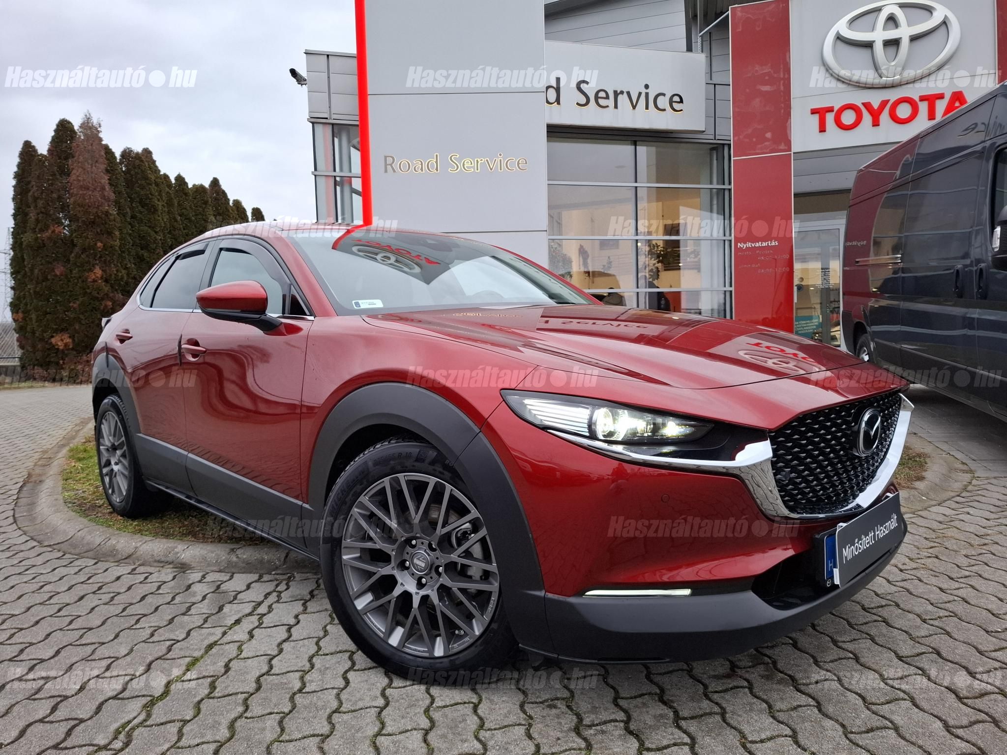 MAZDA CX-30 2.0 Skyactive Plus TÉLI ÉS NYÁRI SZERELT KERÉKKEL