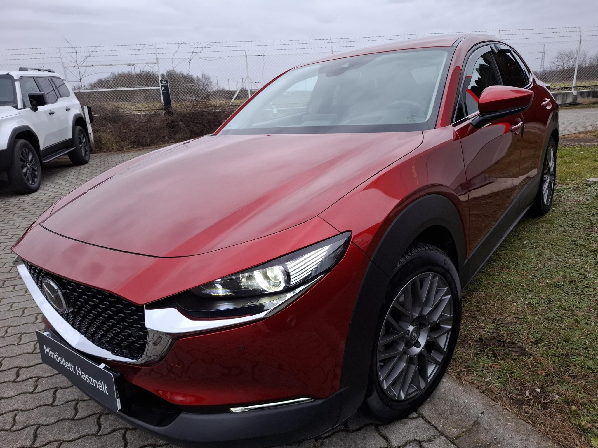 MAZDA CX-30 2.0 Skyactive Plus TÉLI ÉS NYÁRI SZERELT KERÉKKEL