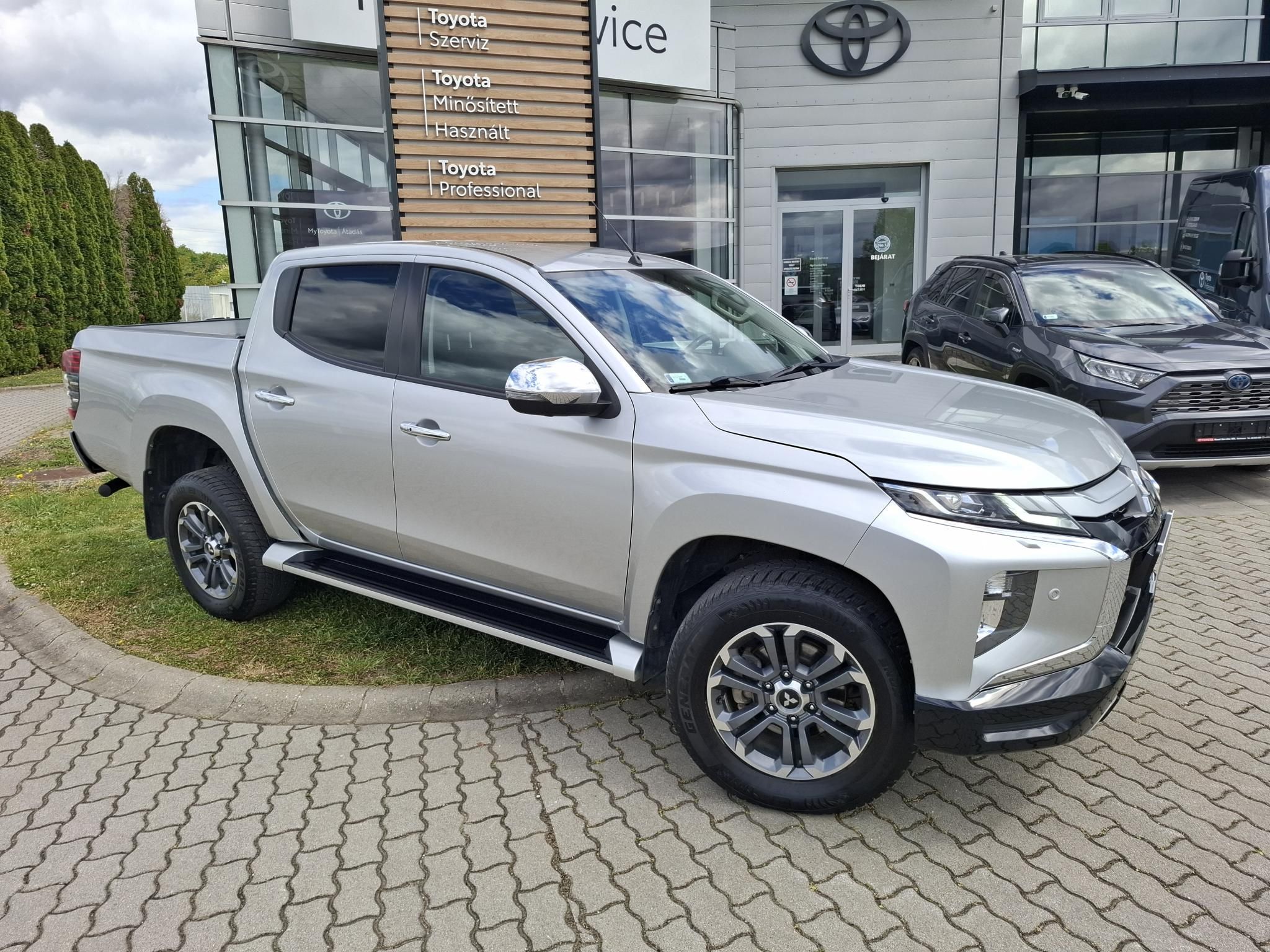 MITSUBISHI L 200 2.2 D Instyle A T 2028. oktober-ig GARANCIÁS