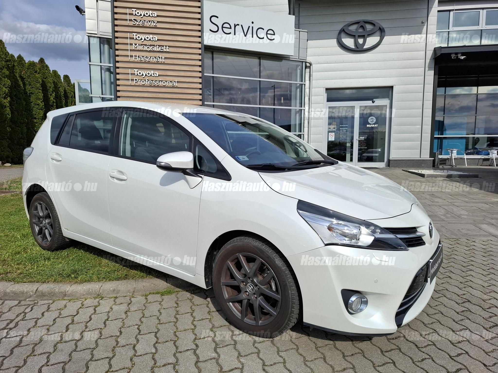 TOYOTA VERSO 1.8 Executive 7 személyes