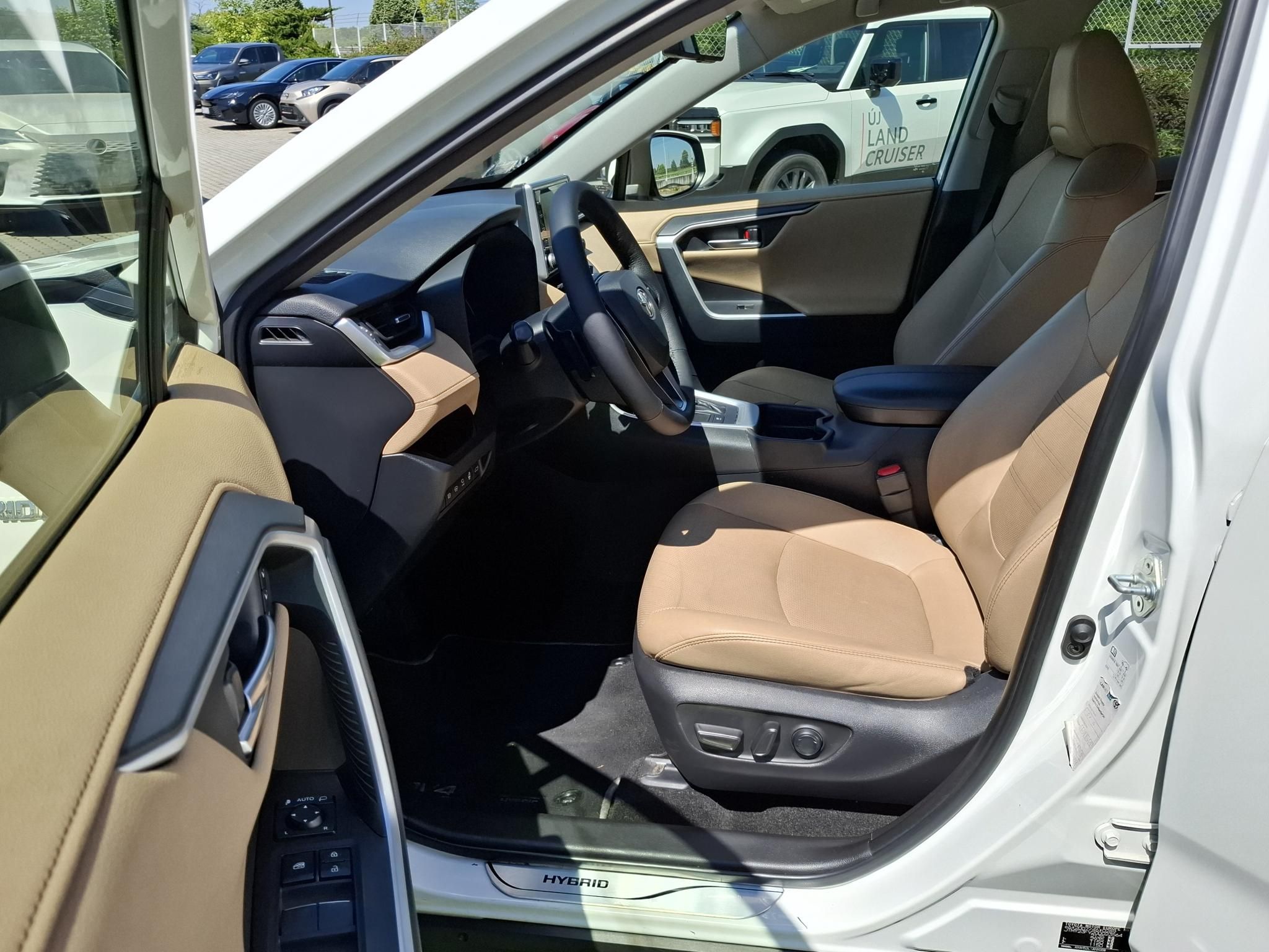 TOYOTA RAV 4 Rav4 2.5 Hybrid Executive e-CVT + 2 év Toyota Minősített Használt Autó Garancia