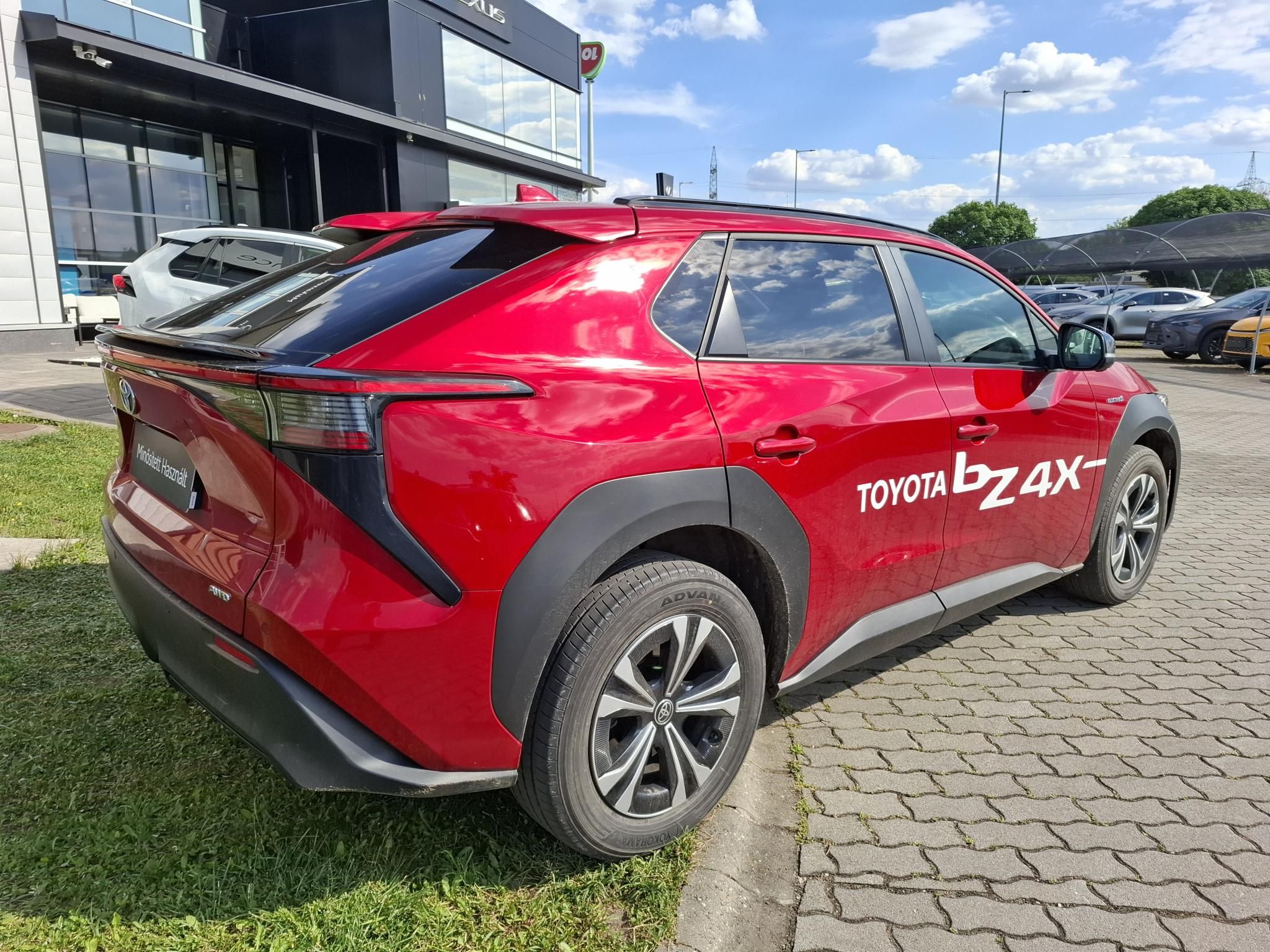 TOYOTA BZ4X Prestige Tech AWD